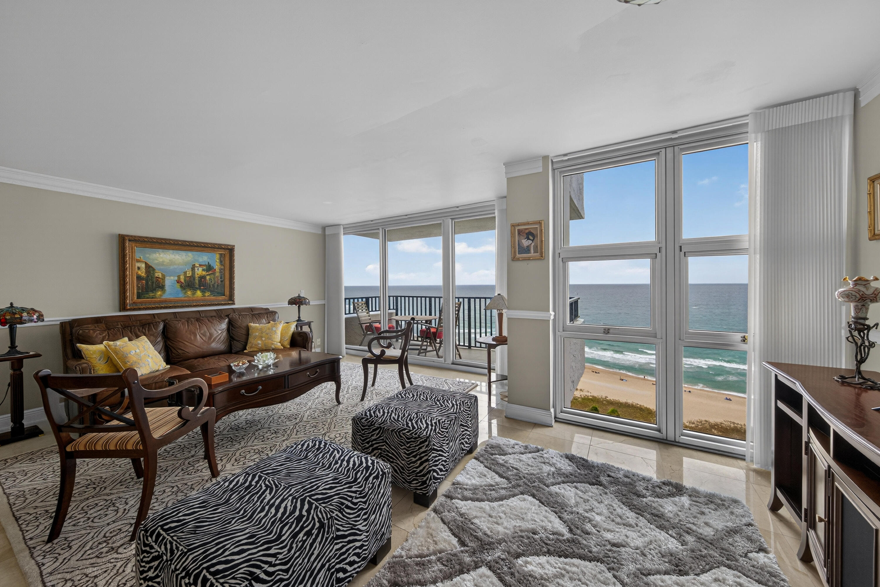 531 N Ocean Boulevard 1811 Property Photo 12