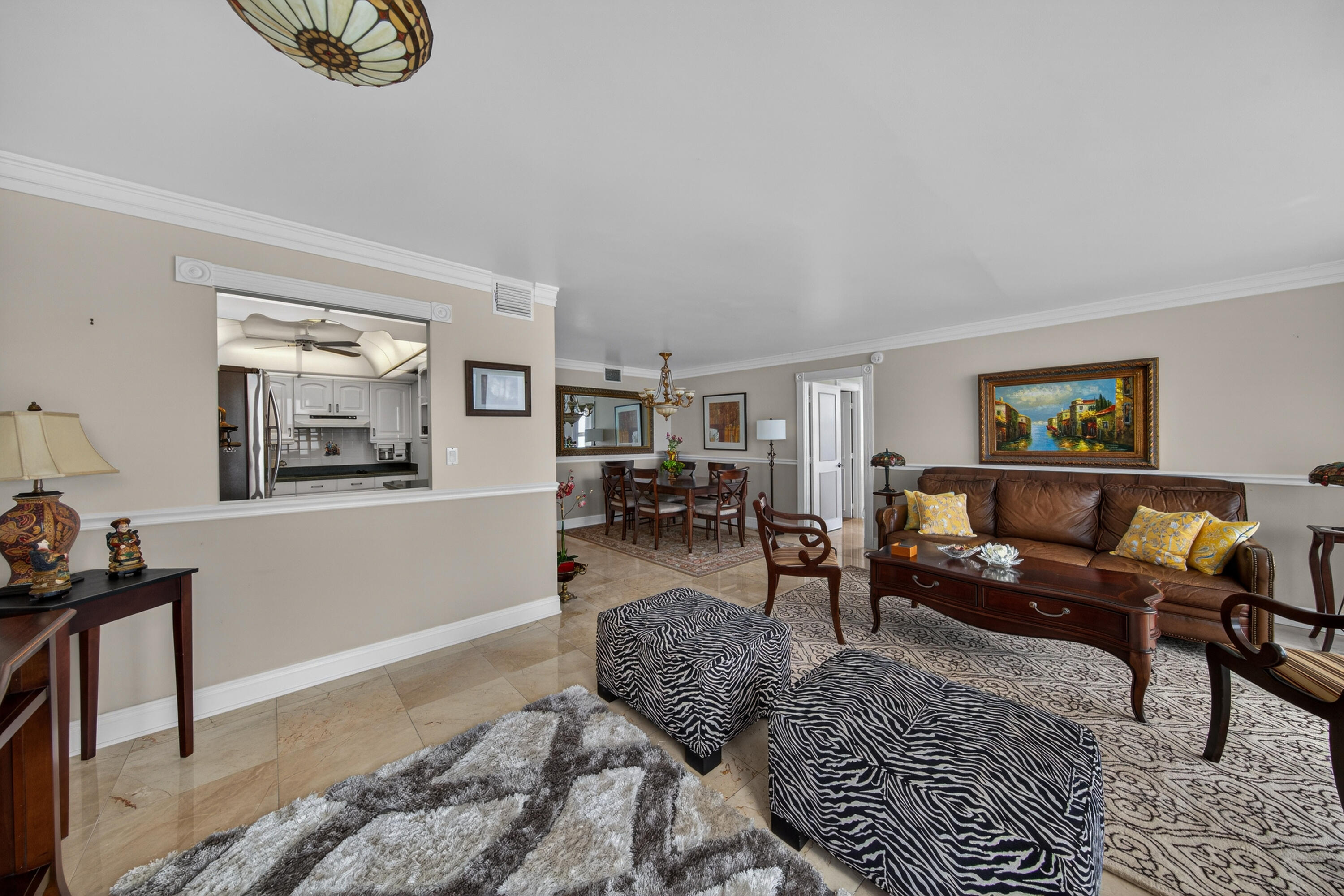 531 N Ocean Boulevard 1811 Property Photo 16