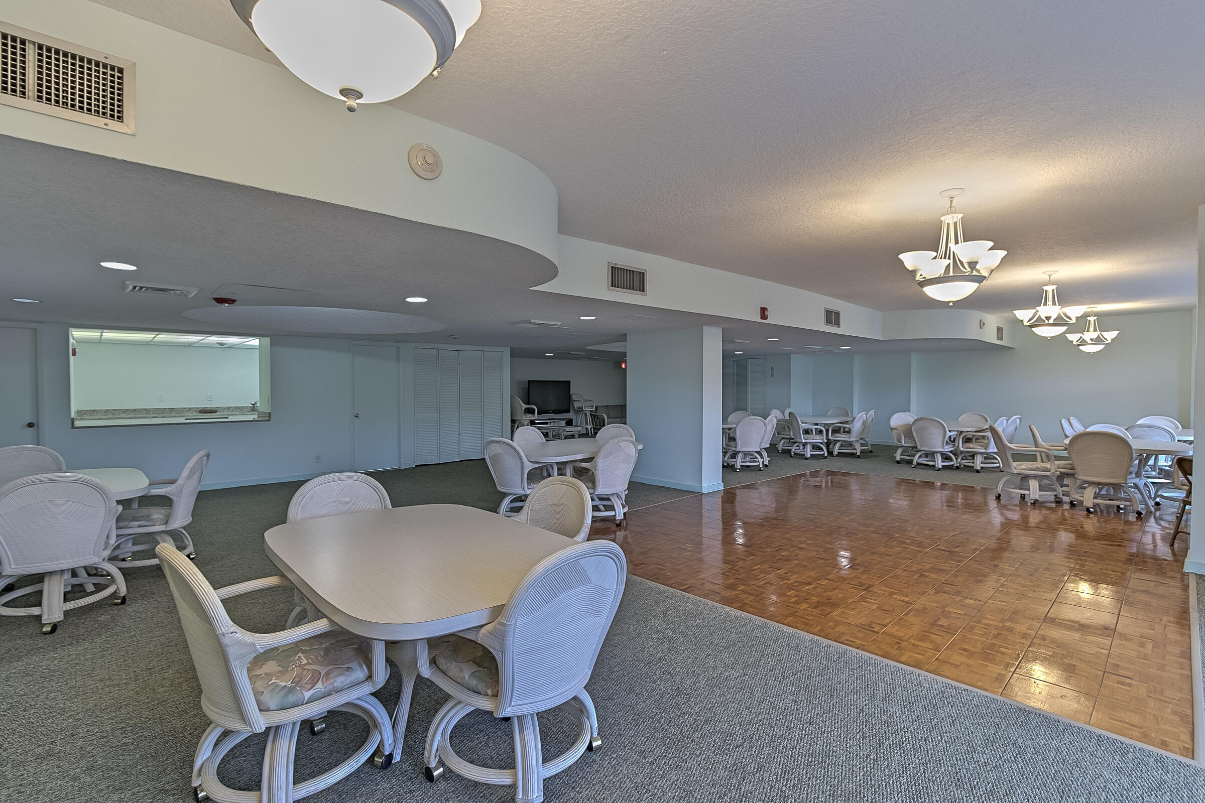 531 N Ocean Boulevard 1811 Property Photo 50
