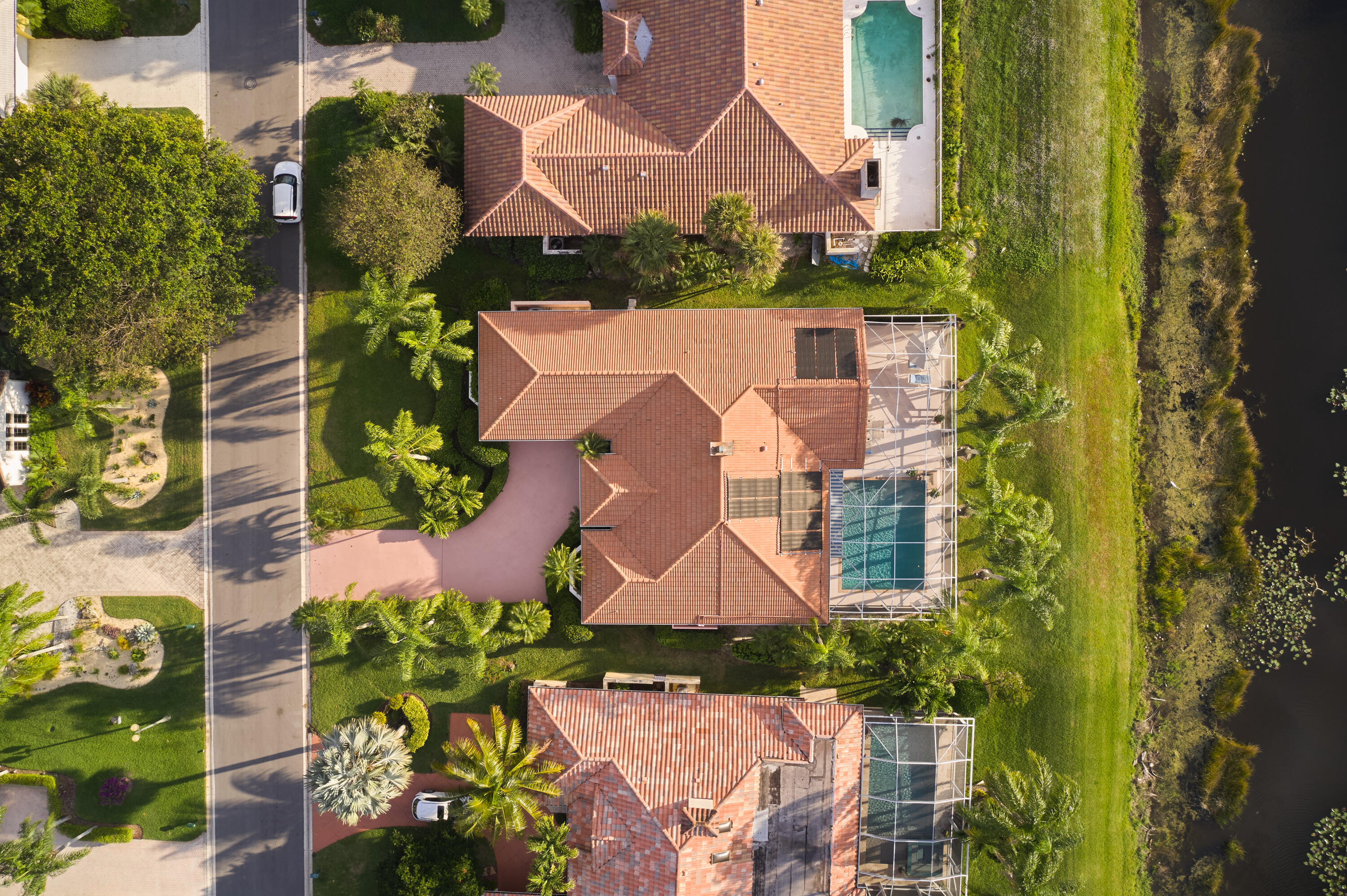 70 Cayman Place Property Photo 4