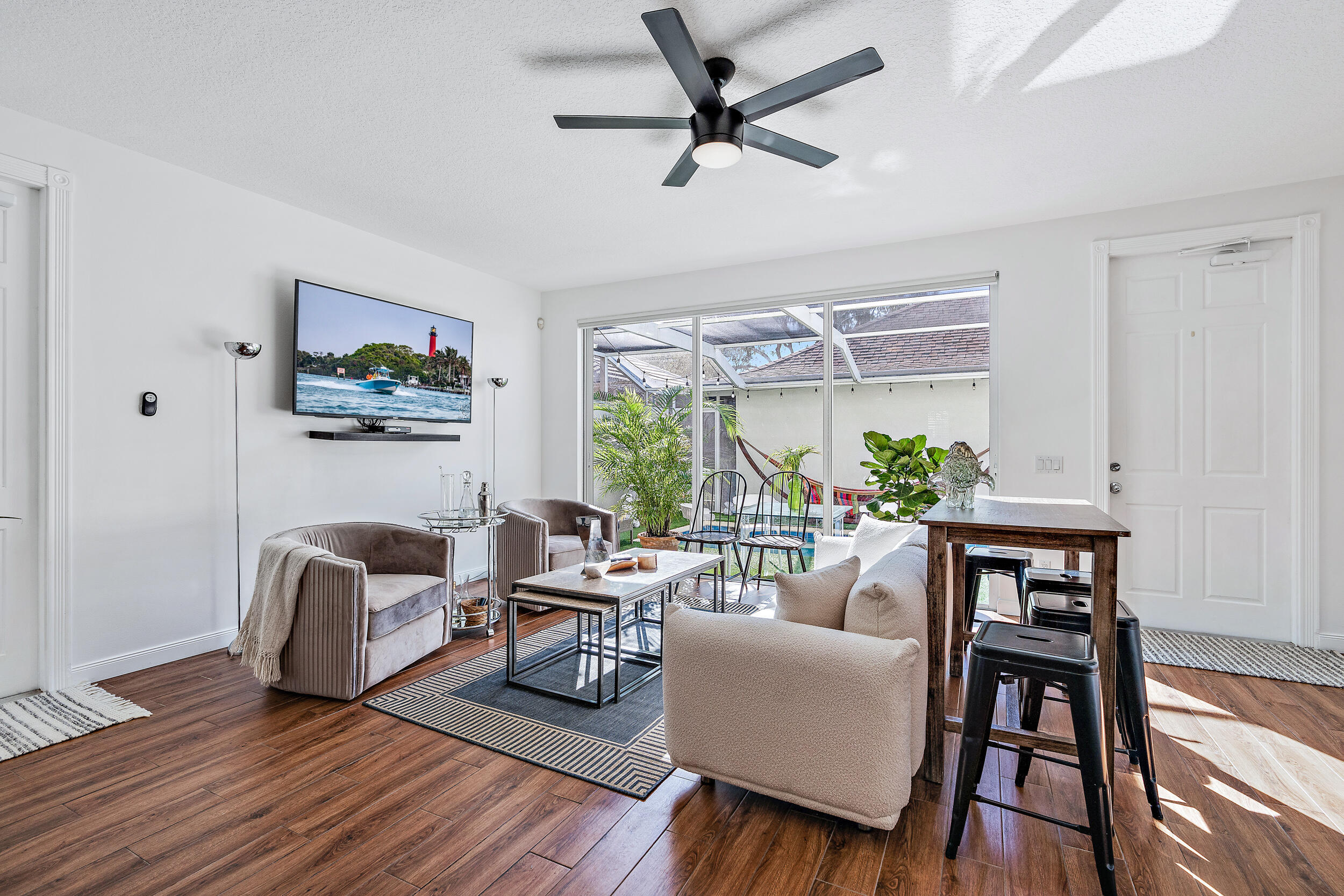 116 Caravelle Drive Property Photo 14