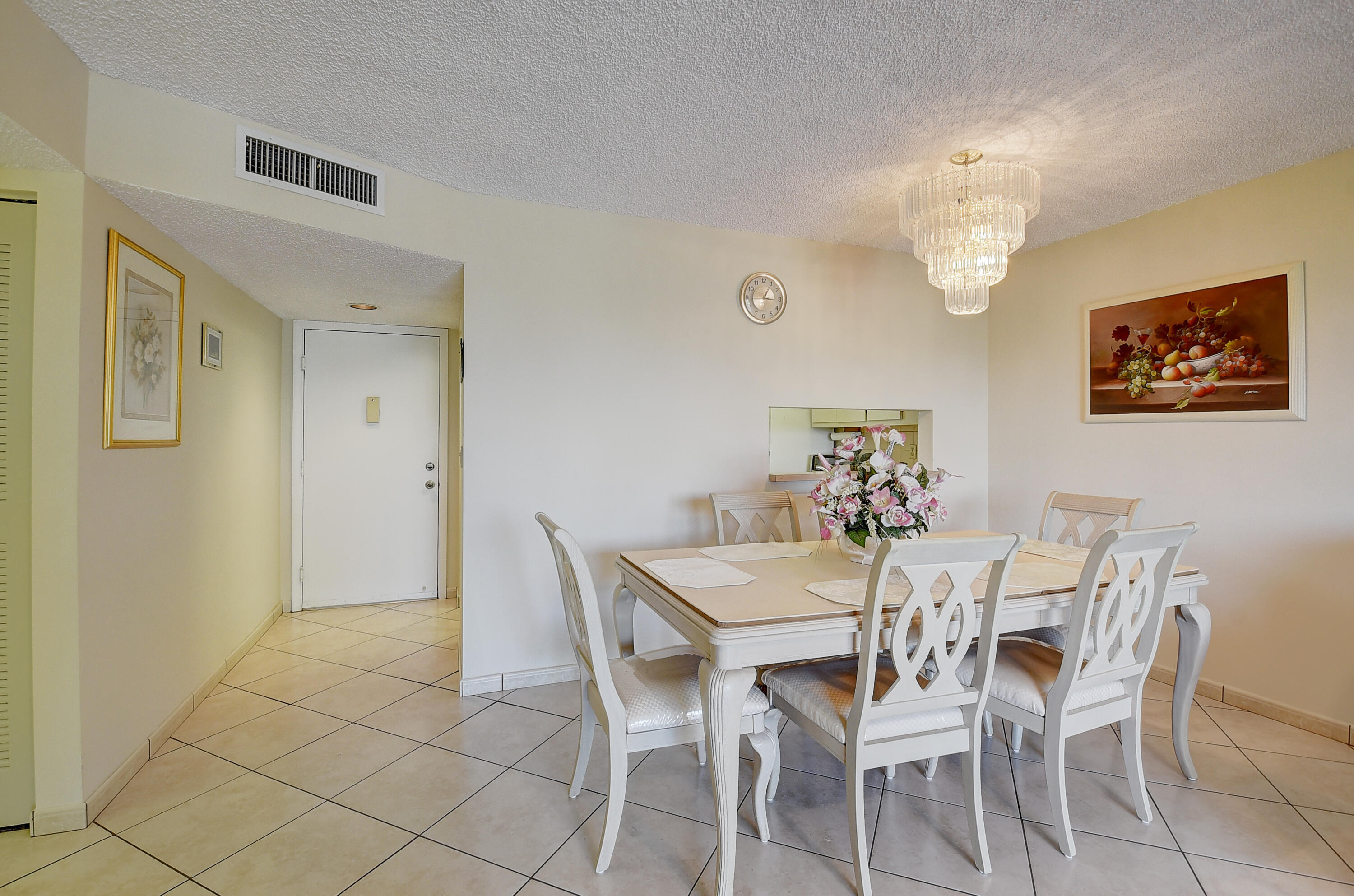 5370 Las Verdes Circle 324 Property Photo 6