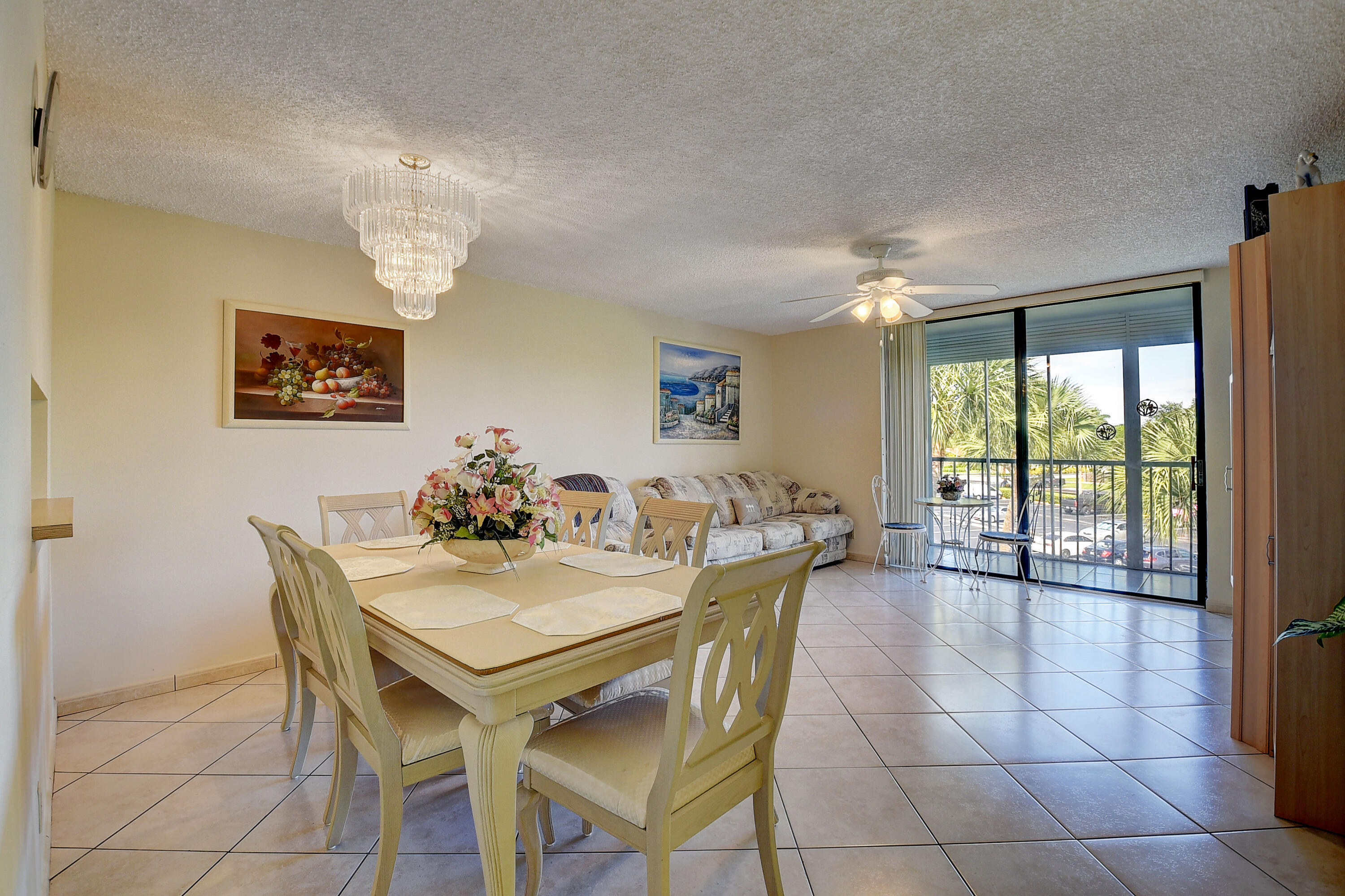 5370 Las Verdes Circle 324 Property Photo 8