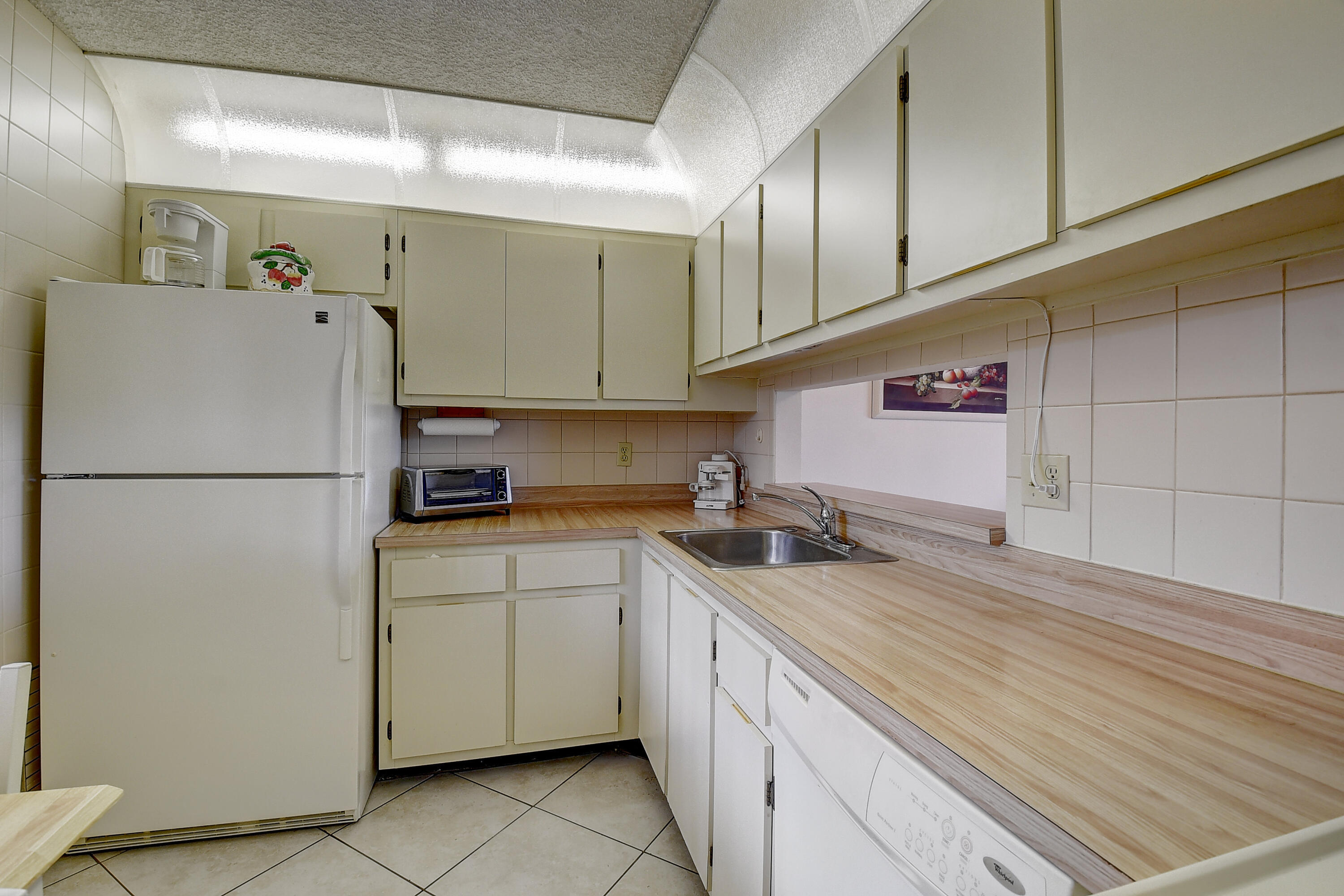 5370 Las Verdes Circle 324 Property Photo 13