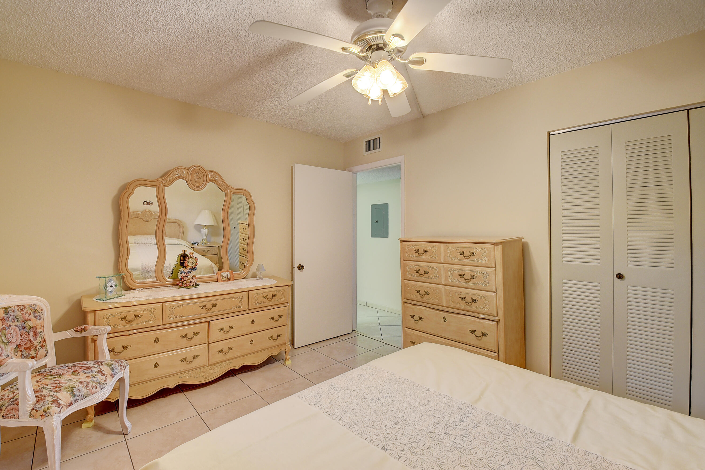 5370 Las Verdes Circle 324 Property Photo 18