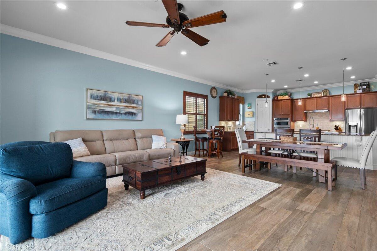 3704 Siena Circle Property Photo 9