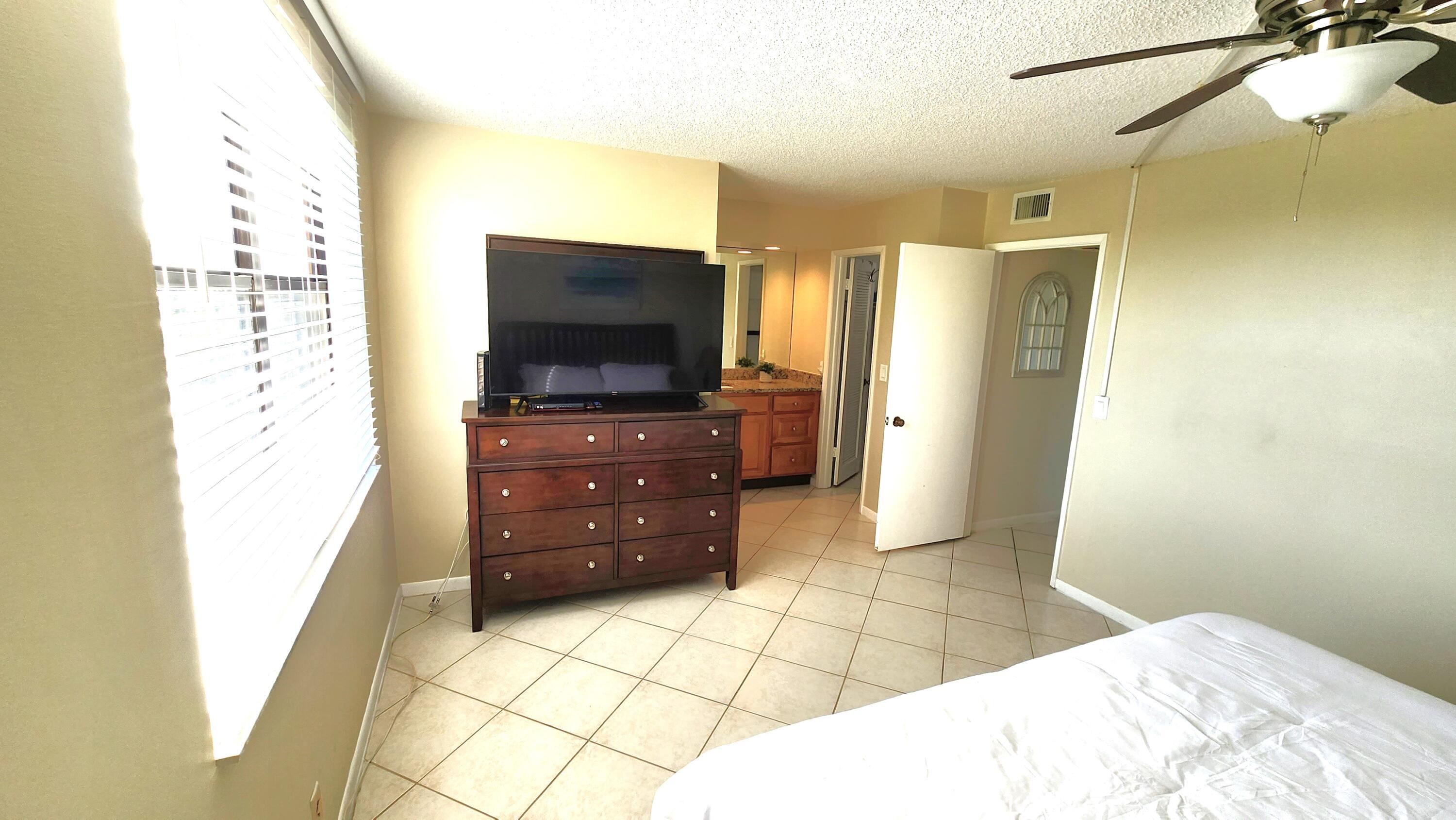 750 Egret Circle 6404 Property Photo 10