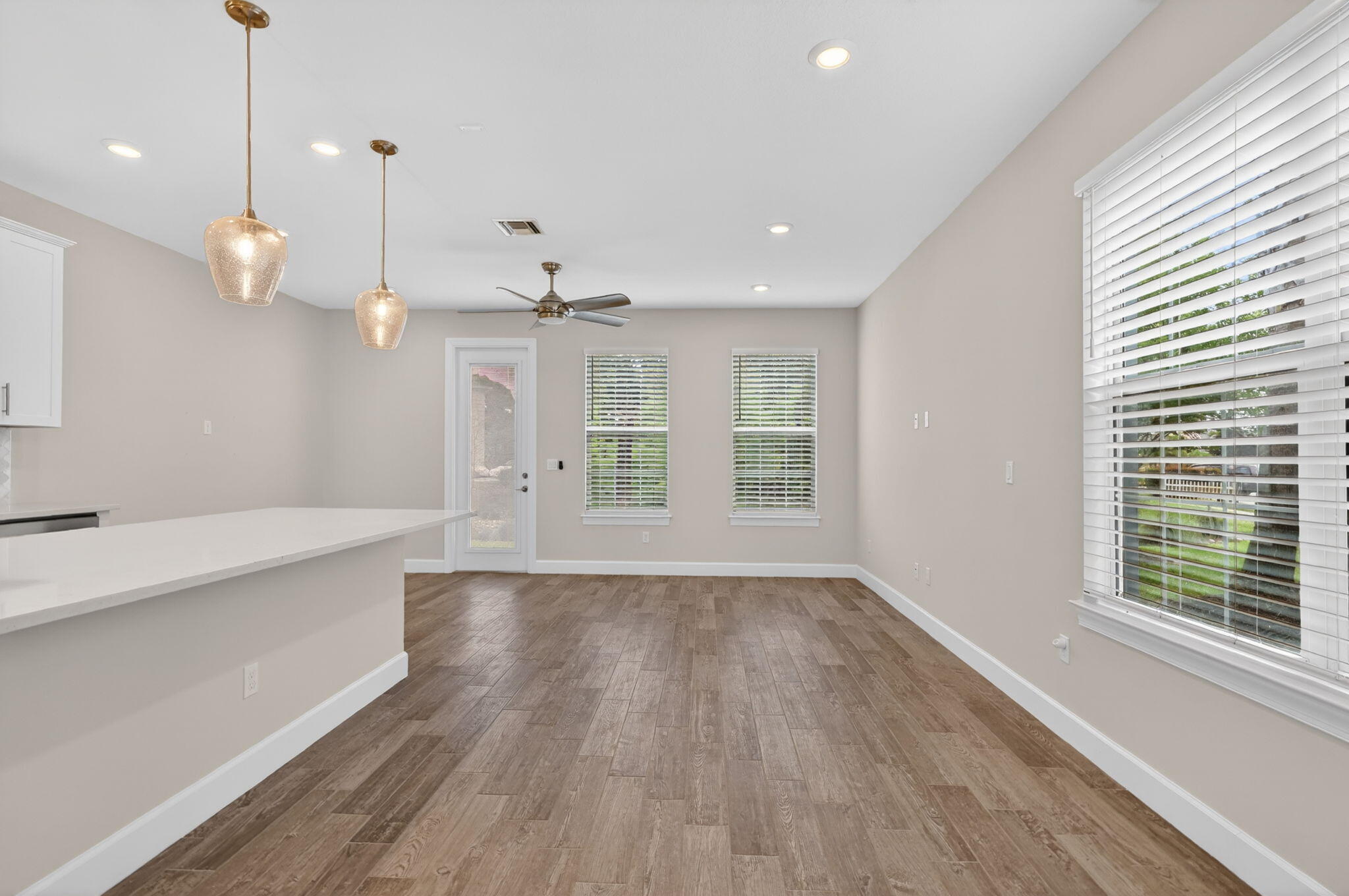 1887 Se Ocean Cove Way Property Photo 6