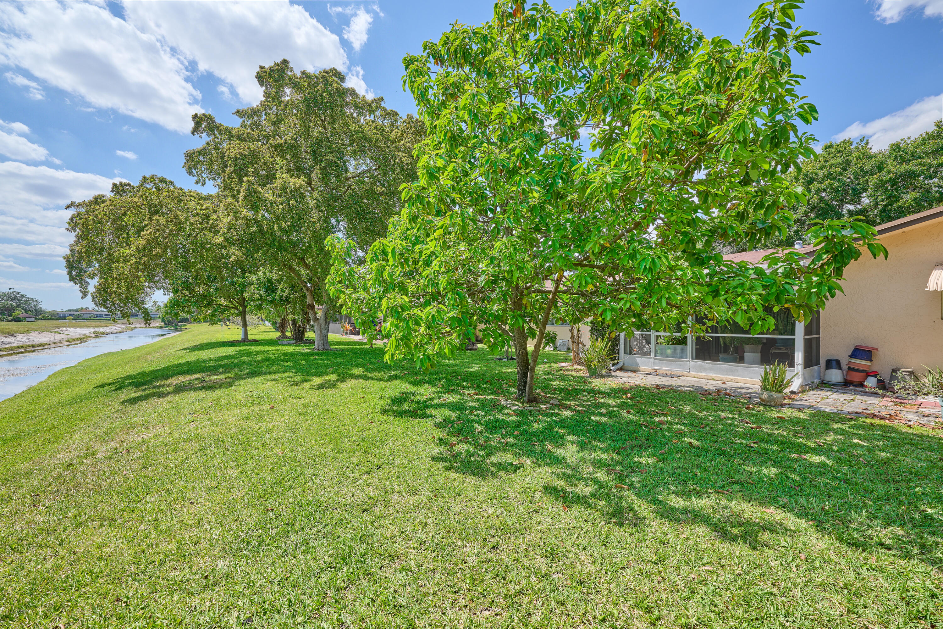 7708 Margate Boulevard 10-3 Property Photo 5