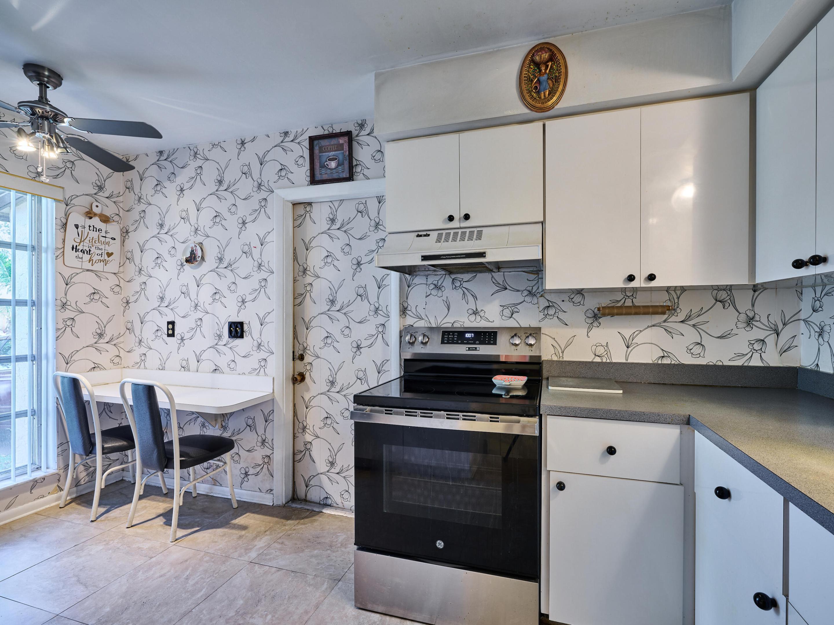 7708 Margate Boulevard 10-3 Property Photo 10