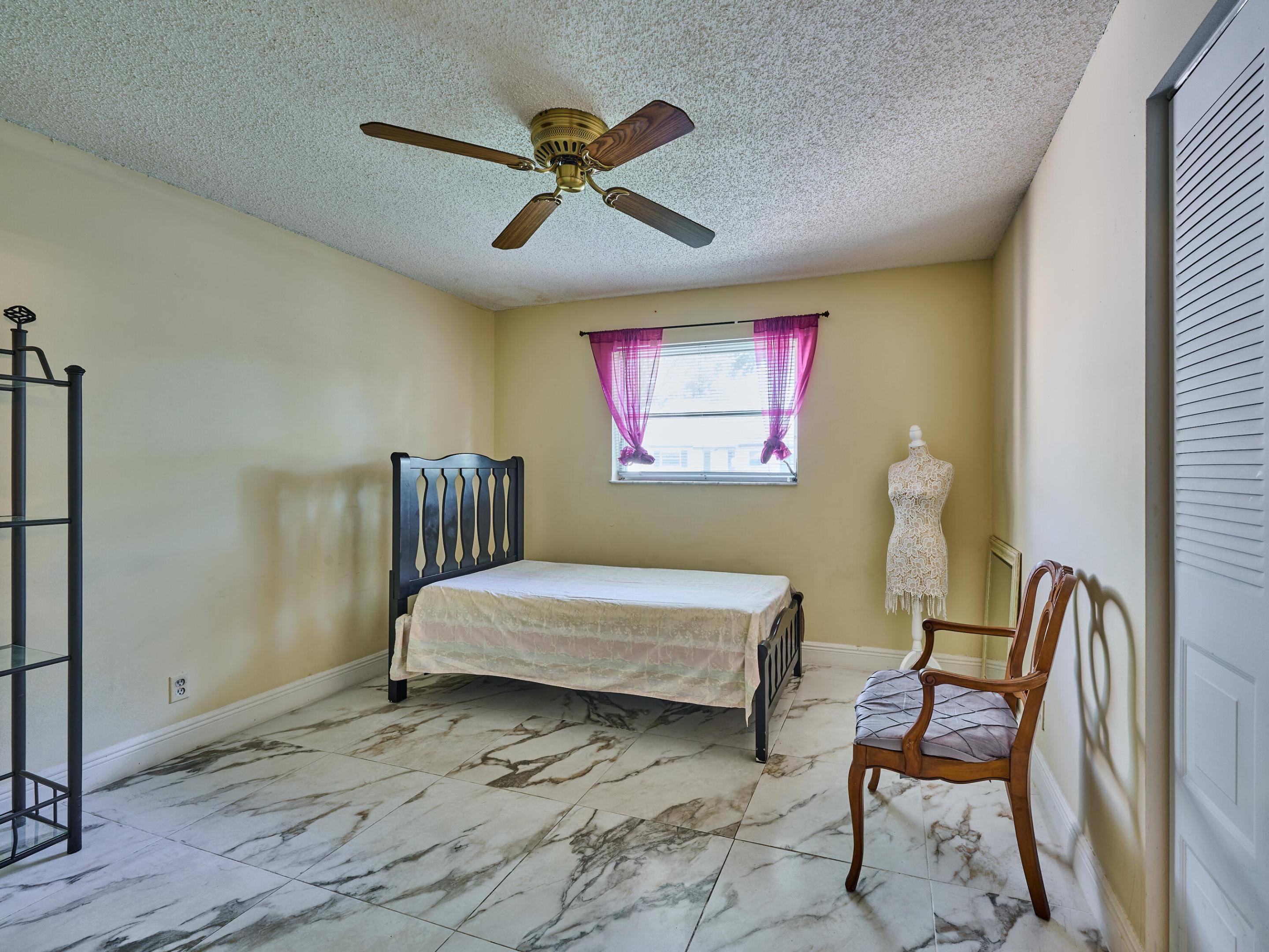 7708 Margate Boulevard 10-3 Property Photo 17