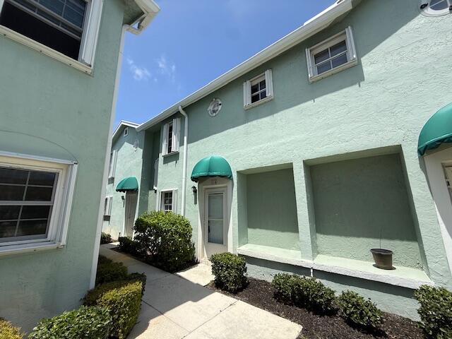314 Waterside Drive Property Photo 1
