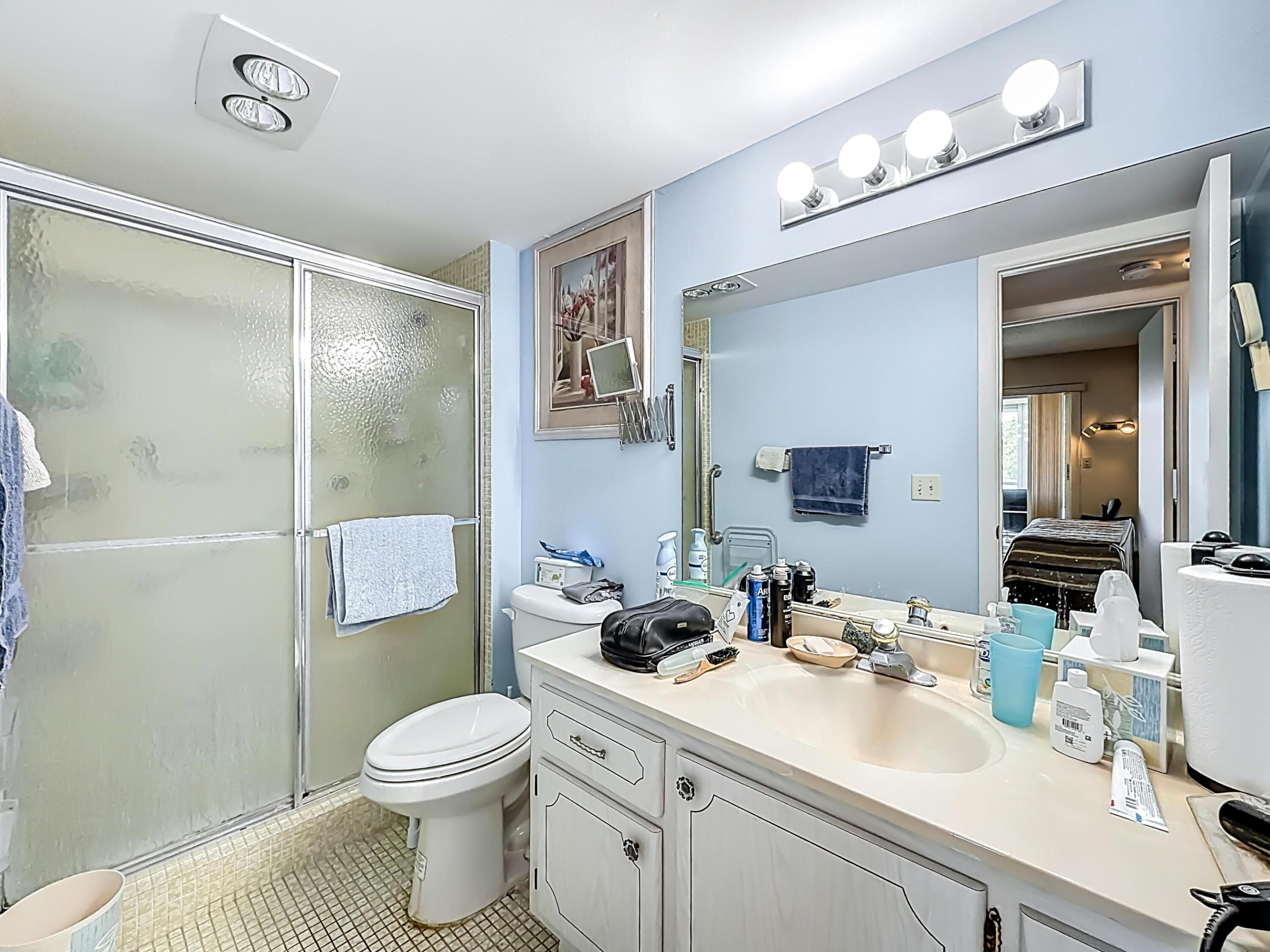 2114 Oakridge V Property Photo 24