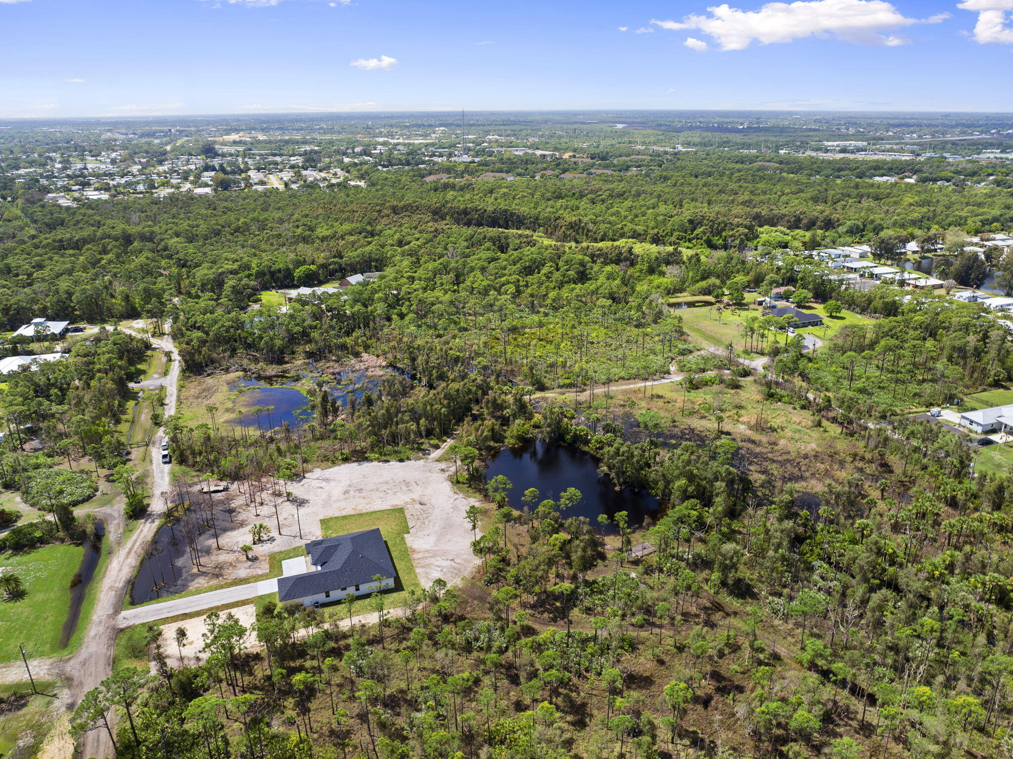 2565 Dyer Road Property Photo 22