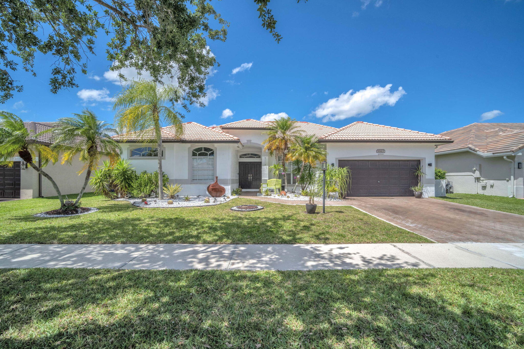 16423 Segovia Circle S Property Photo 4
