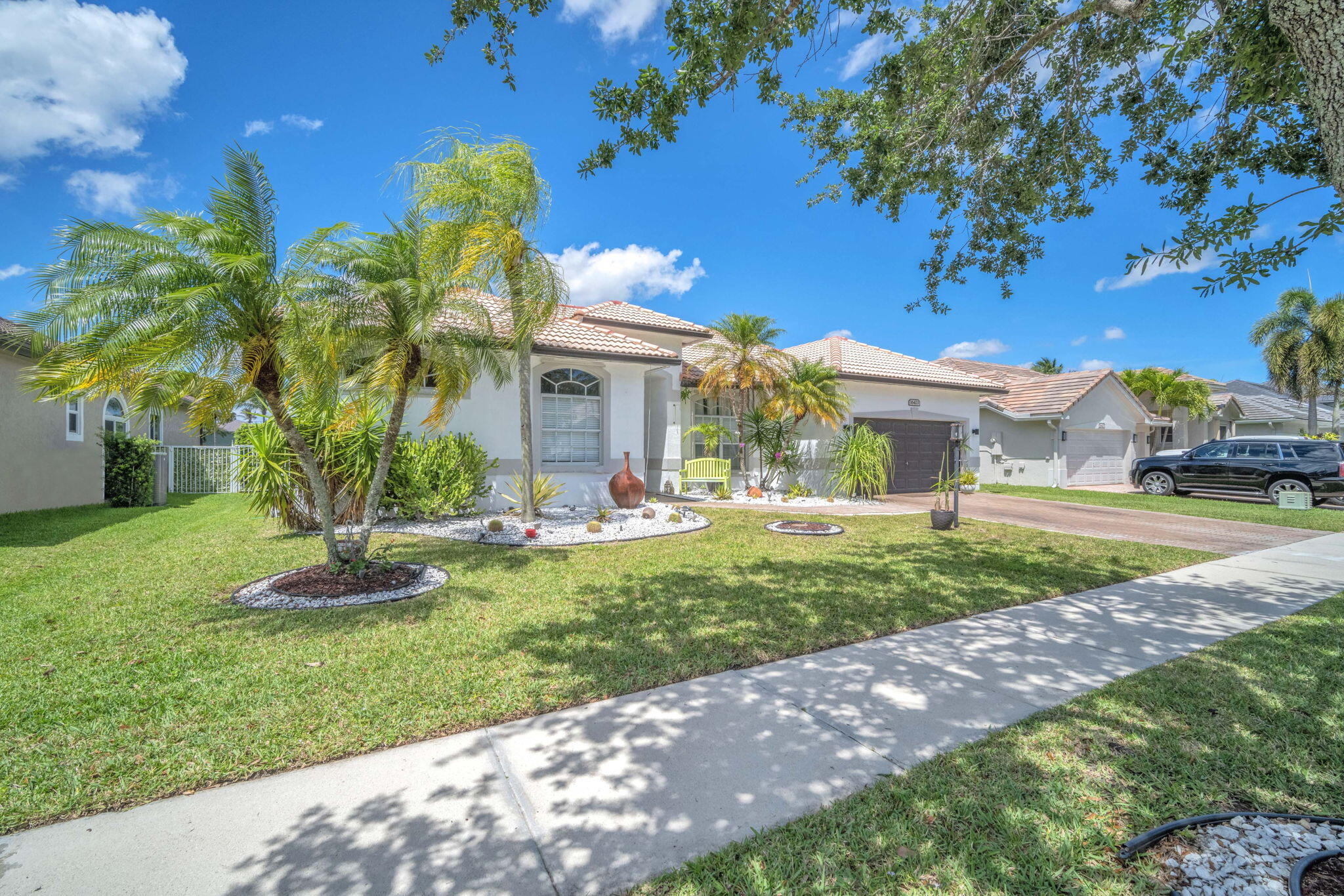 16423 Segovia Circle S Property Photo 5