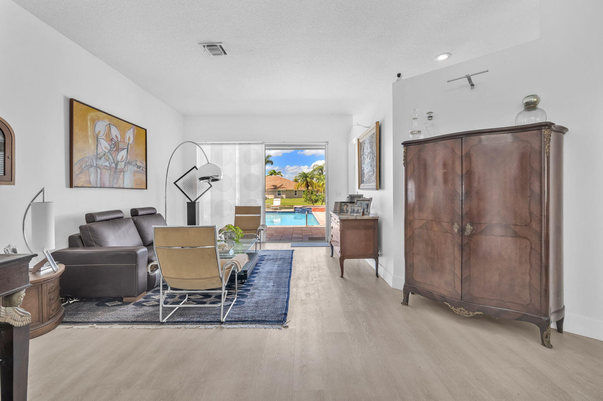 16423 Segovia Circle S Property Photo 7
