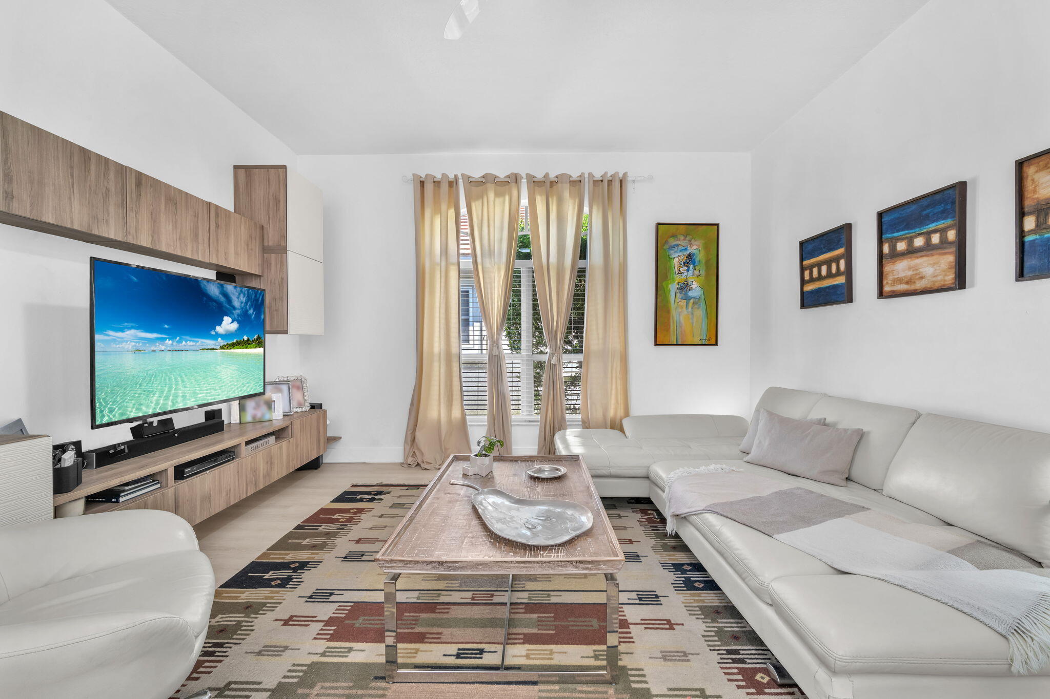16423 Segovia Circle S Property Photo 18