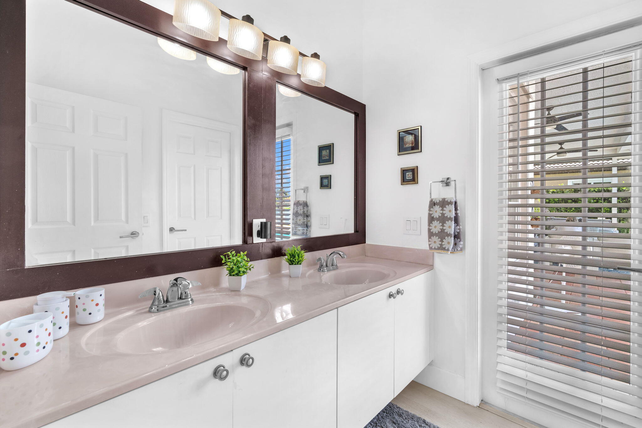 16423 Segovia Circle S Property Photo 31