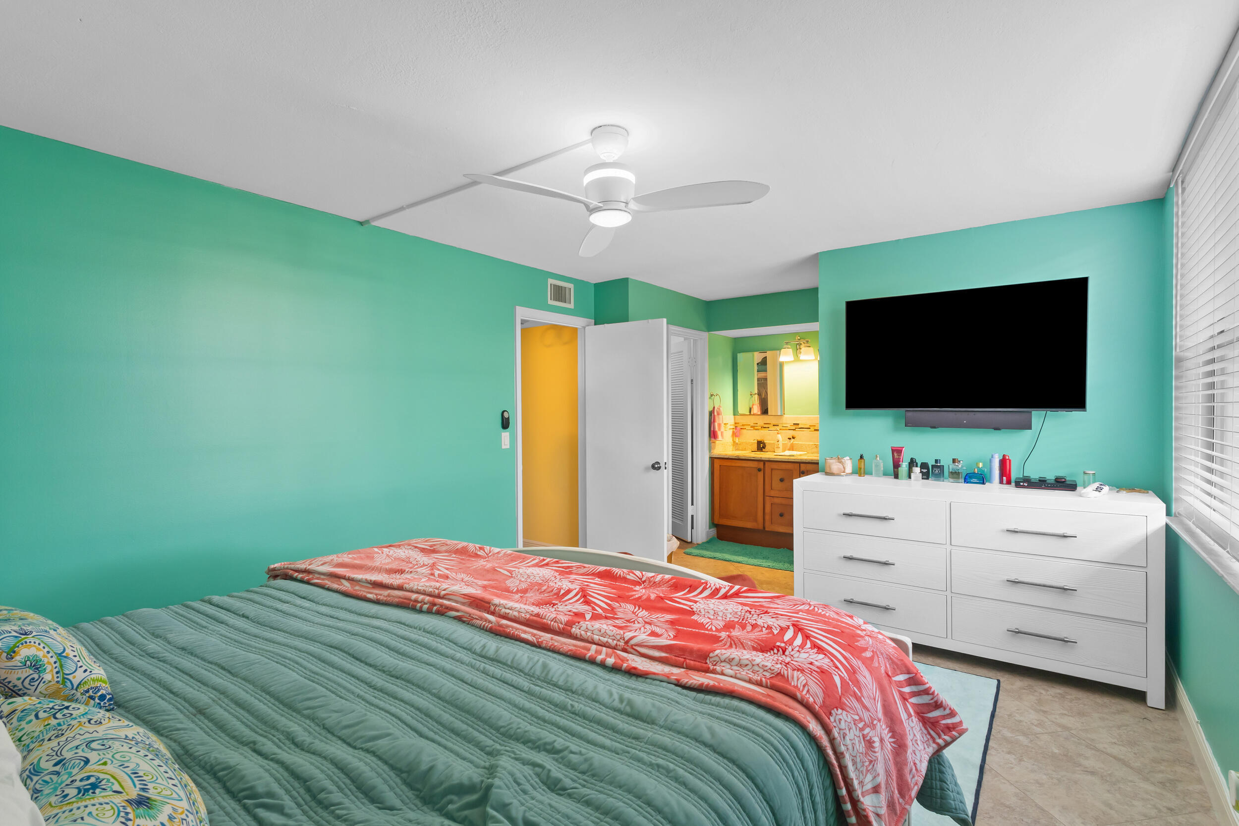 500 Egret Circle 8208 Property Photo 13