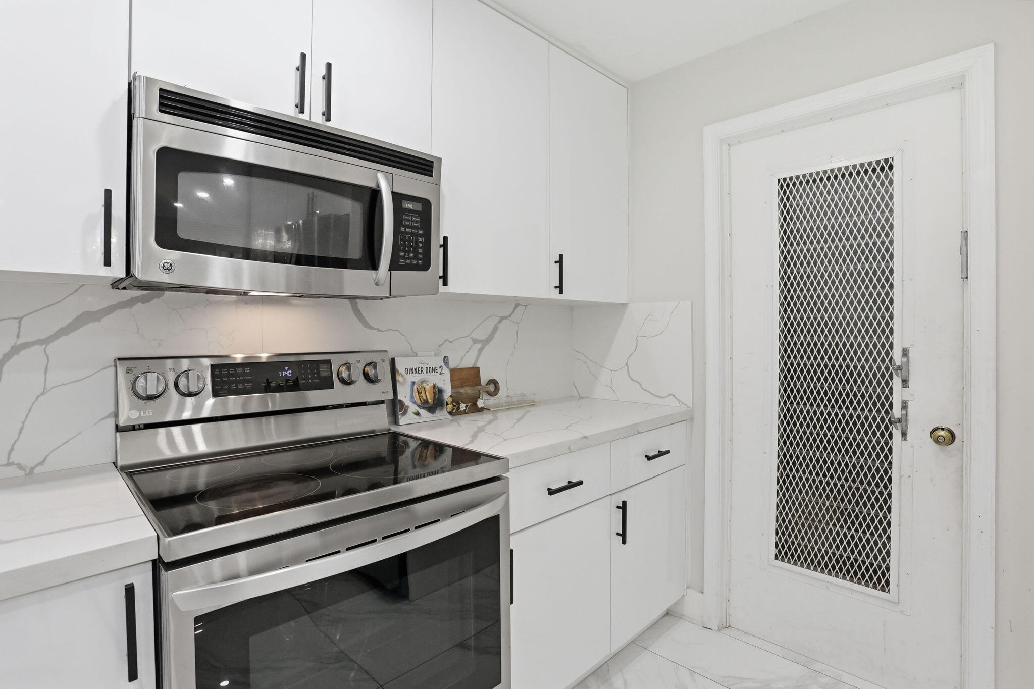 23451 Sw 55th Avenue B Property Photo 9