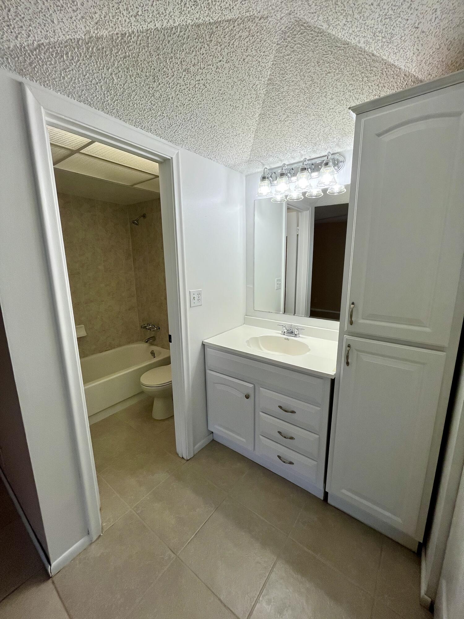 2500 Fiore Way 1110 Property Photo 9