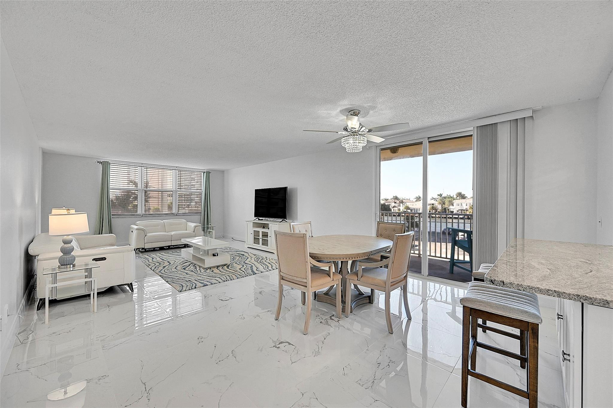 1401 S Ocean Drive 304 Property Photo 3