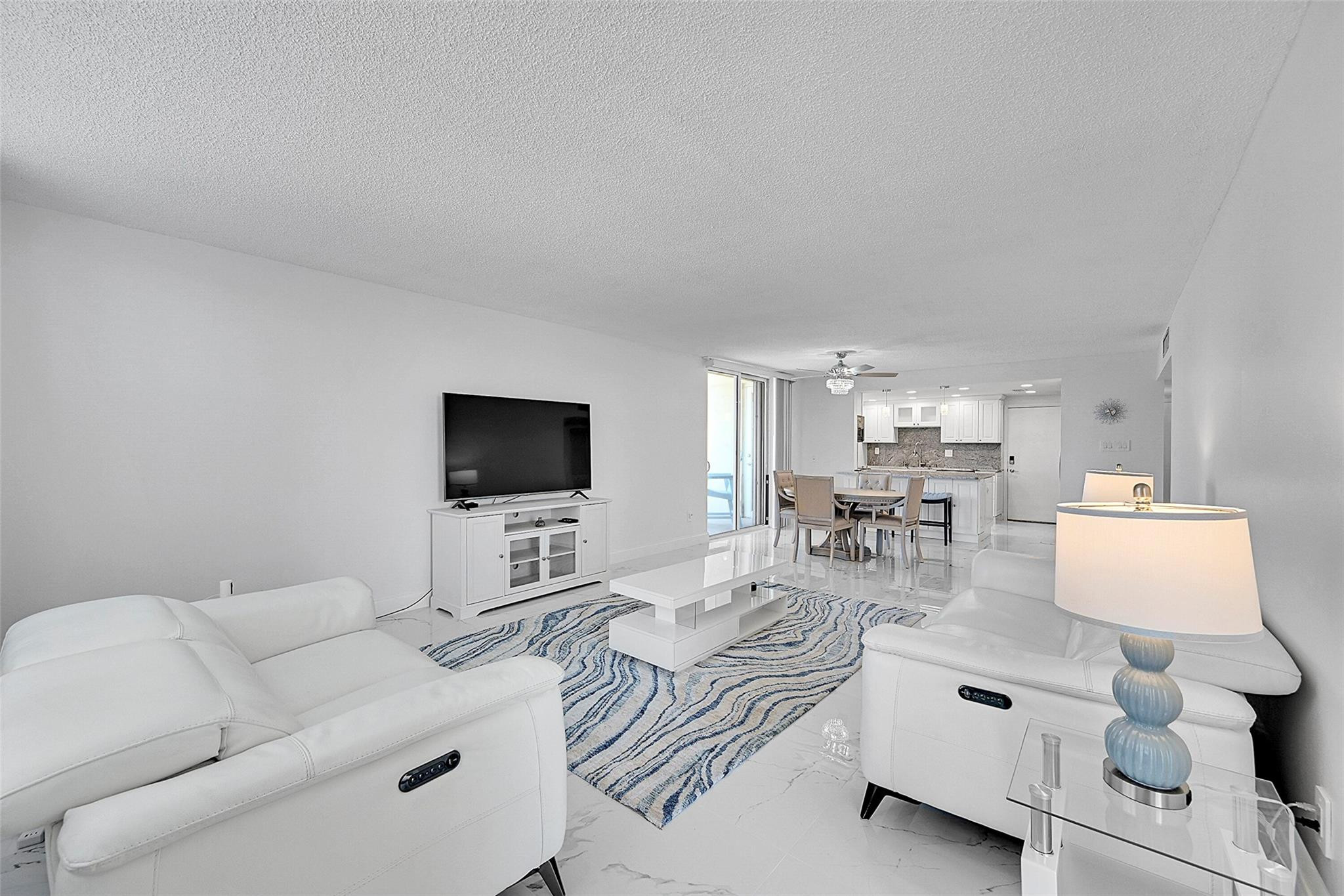 1401 S Ocean Drive 304 Property Photo 7