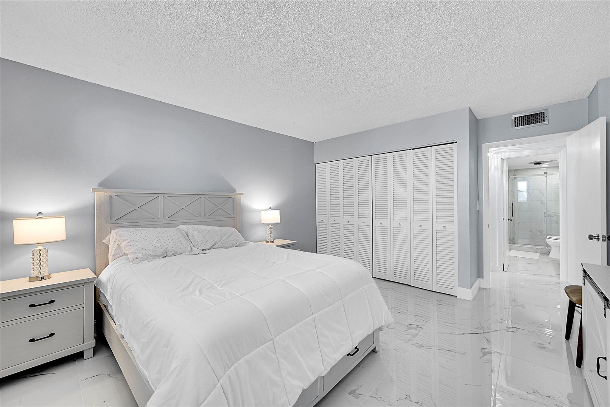 1401 S Ocean Drive 304 Property Photo 21