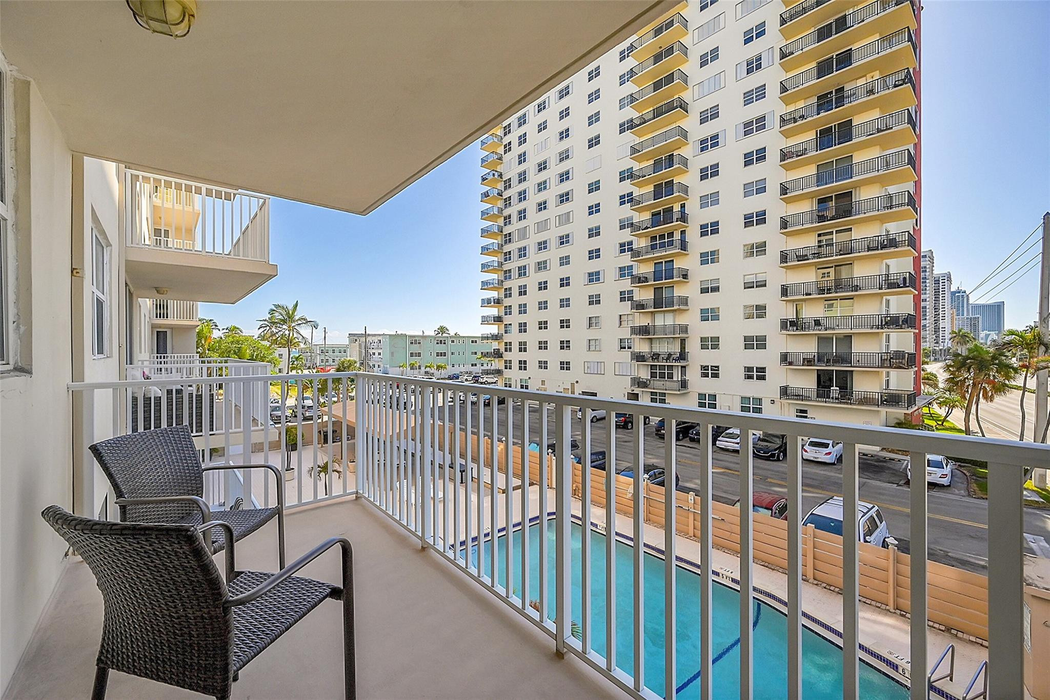 1401 S Ocean Drive 304 Property Photo 25