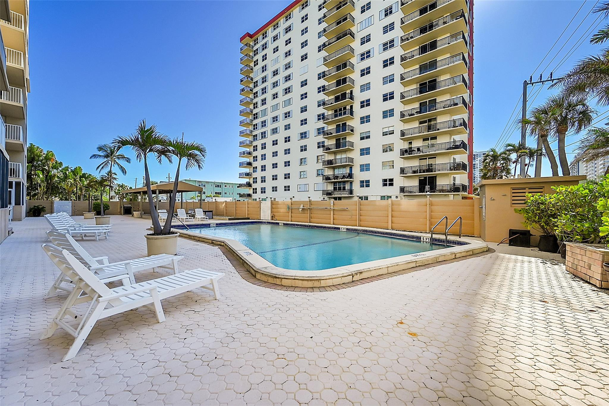 1401 S Ocean Drive 304 Property Photo 40