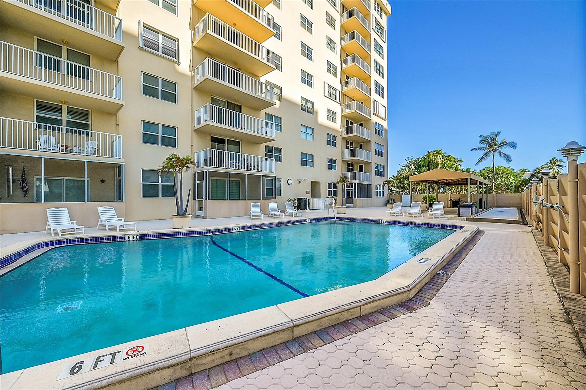 1401 S Ocean Drive 304 Property Photo 41