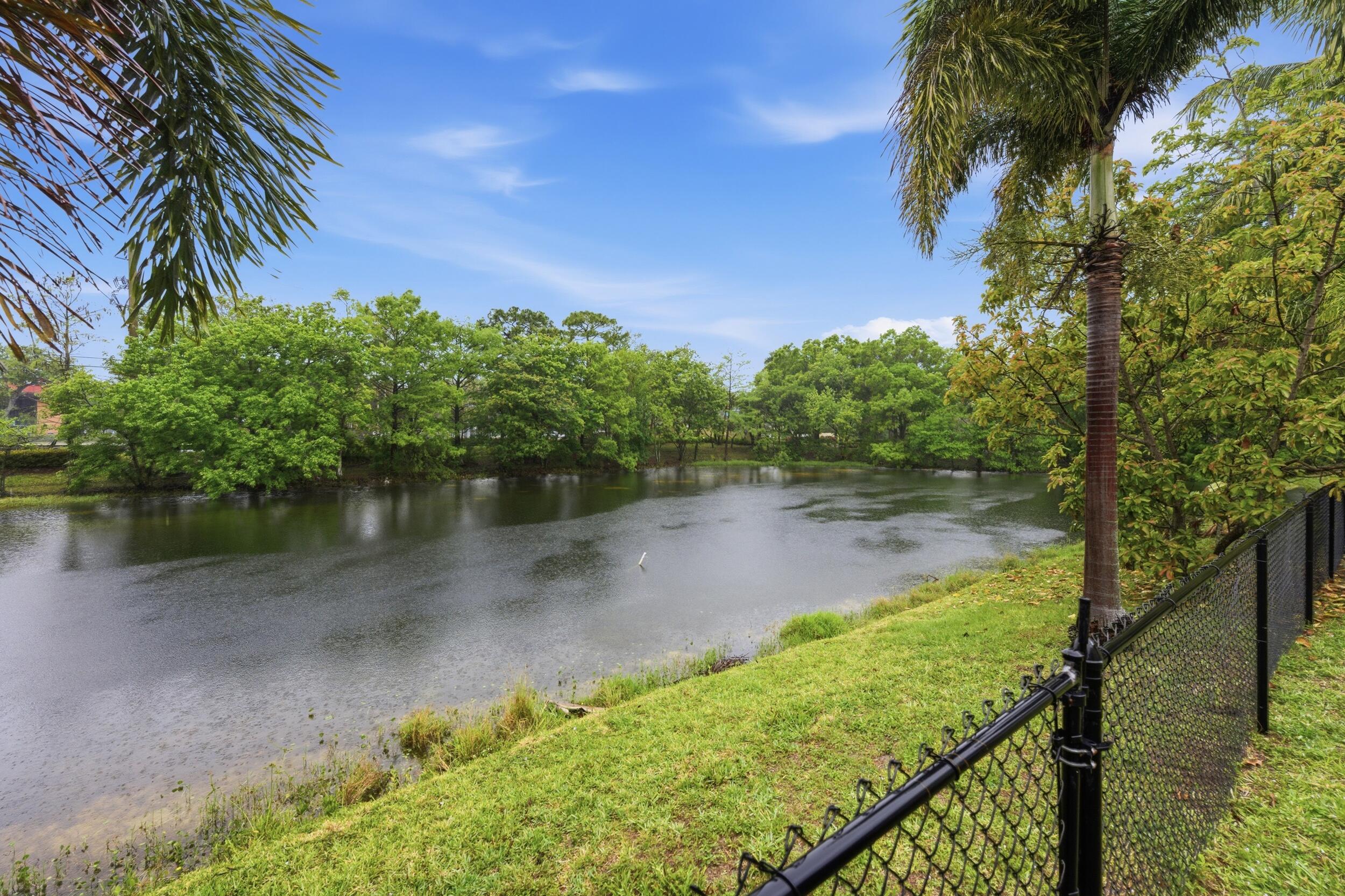 1724 Sawgrass Circle Property Photo 33