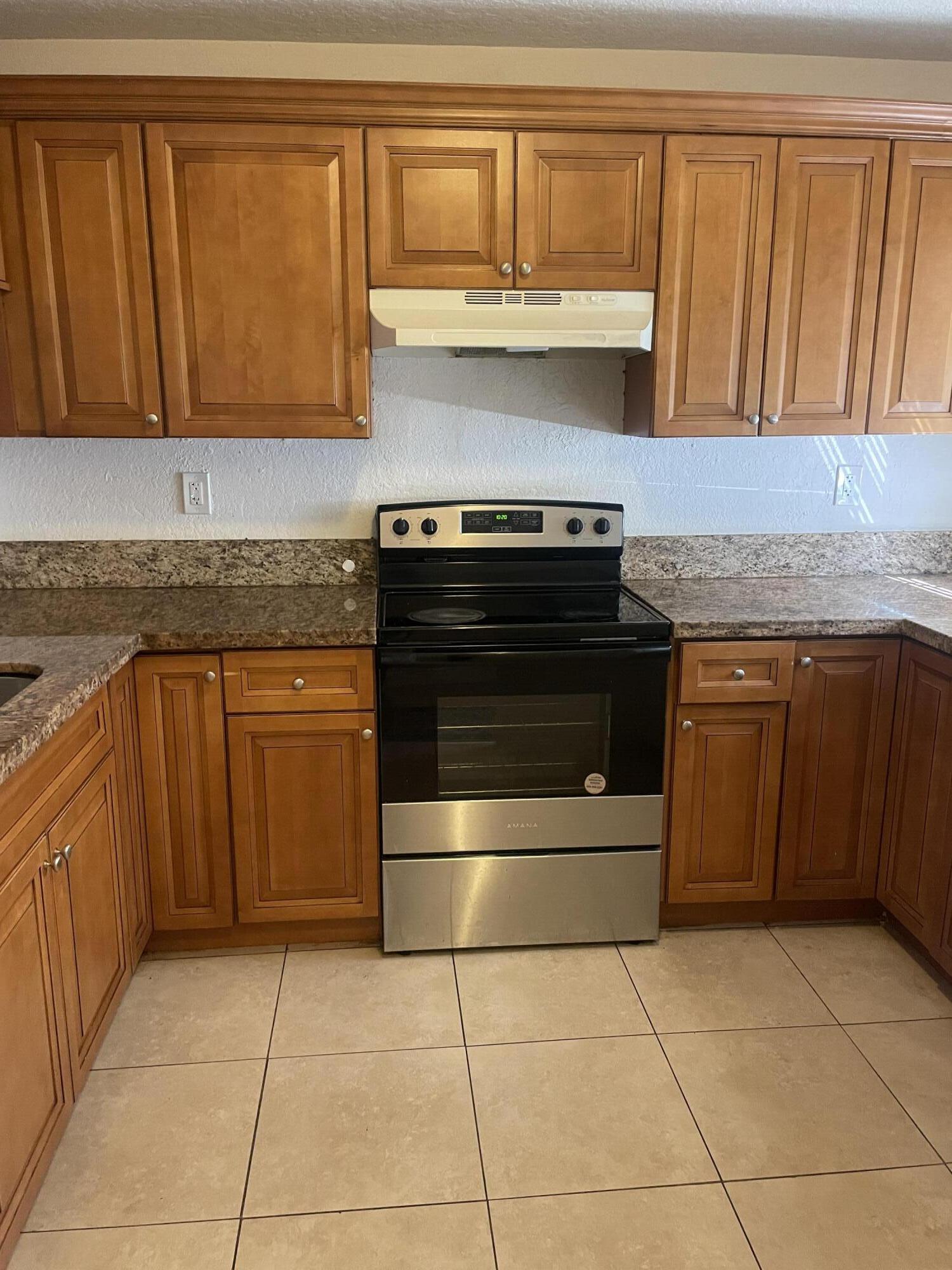 8249 Fairway Road Property Photo 1