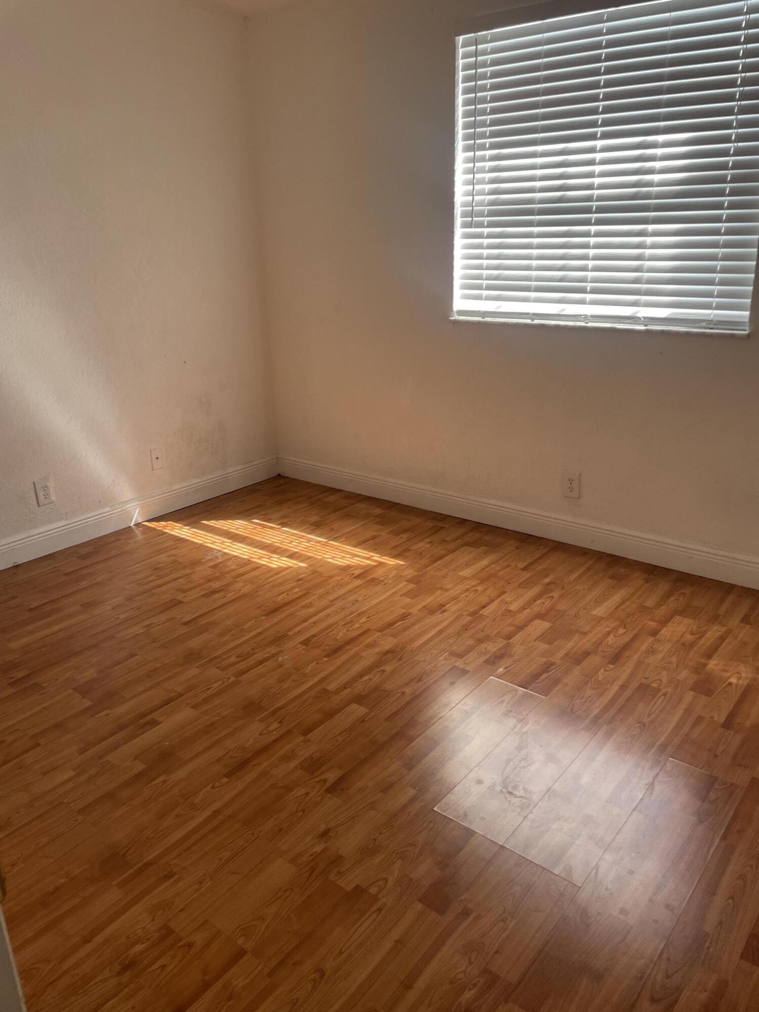 8249 Fairway Road Property Photo 4