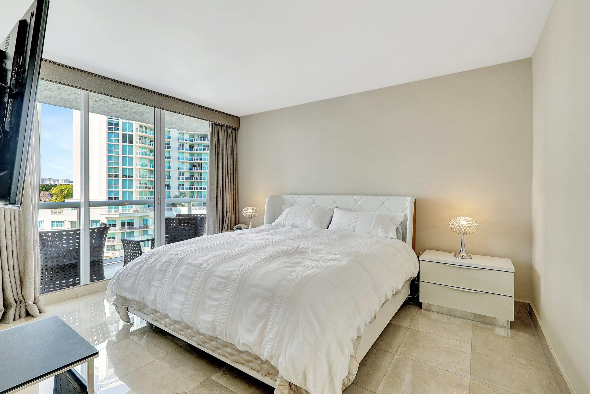 16400 Collins Avenue 641 Property Photo 43
