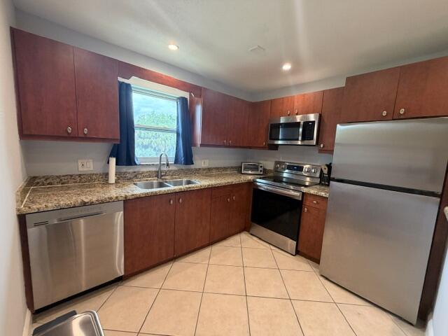 1983 Juno Road Property Photo 3