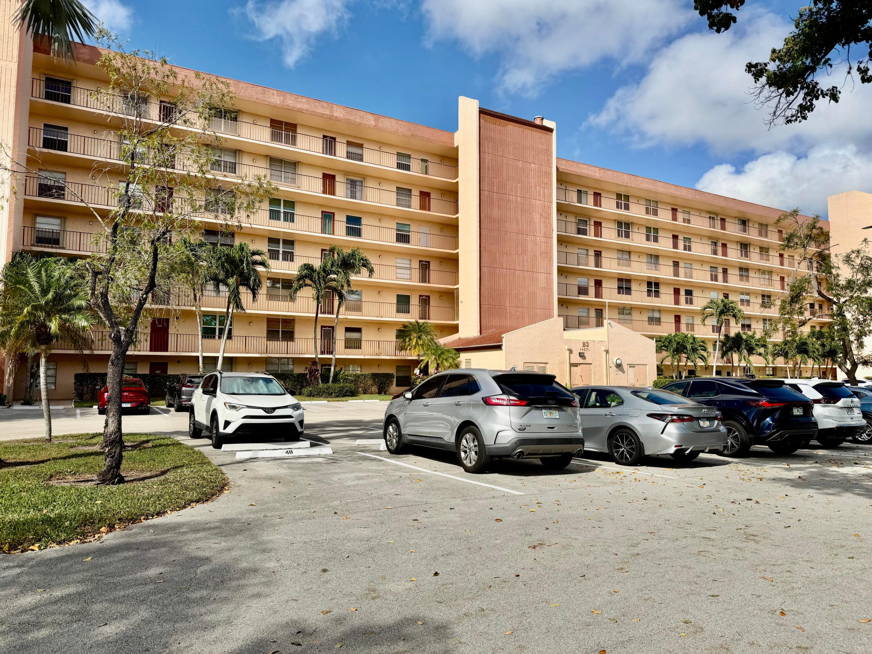 14671 Bonaire Boulevard 604 Property Photo 18