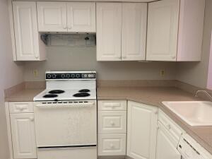 14671 Bonaire Boulevard 604 Property Photo 26