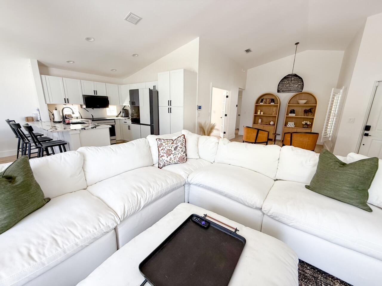 7895 Manor Forest Boulevard Property Photo 4