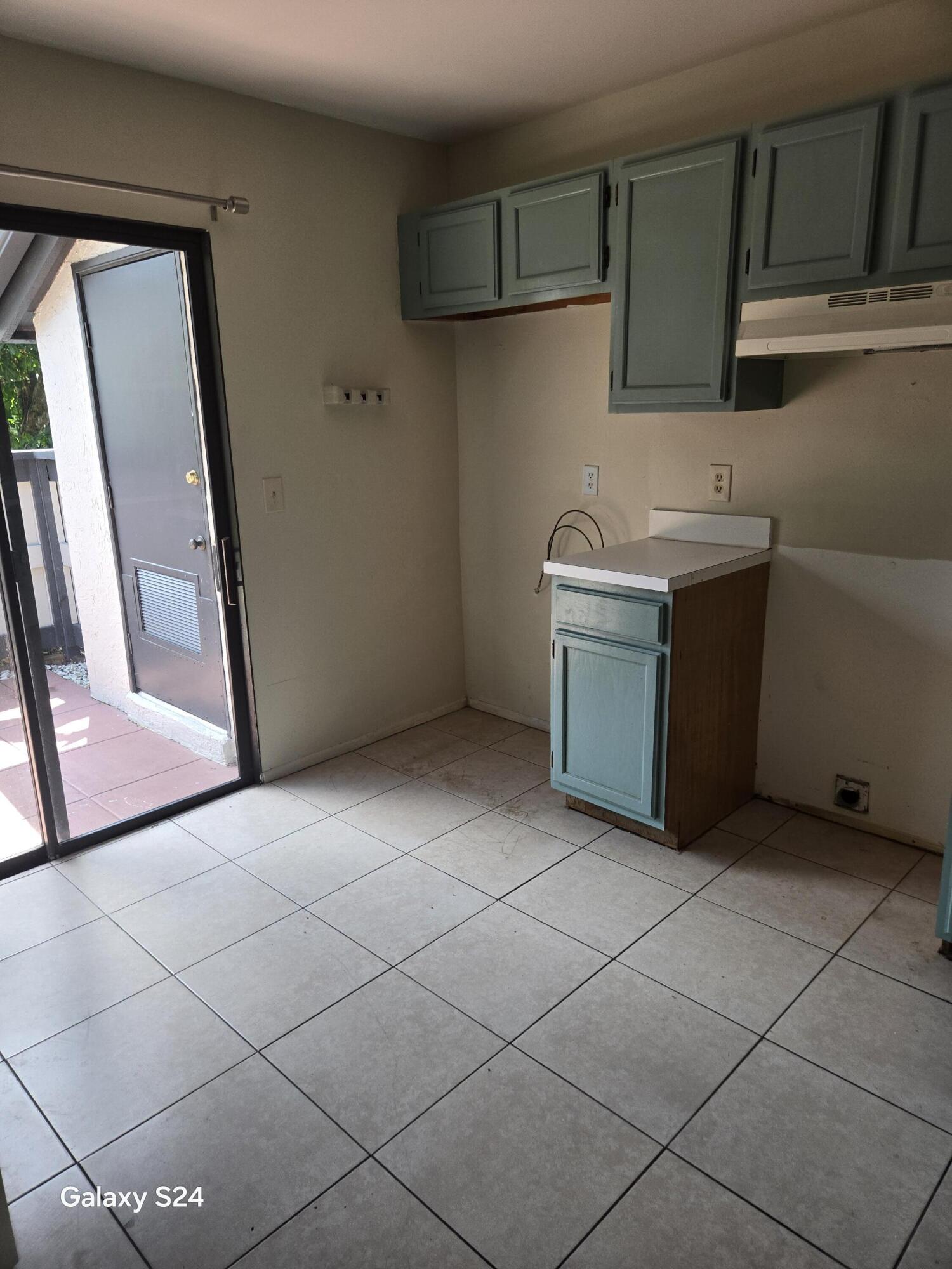 358 Quebec Court Property Photo 17