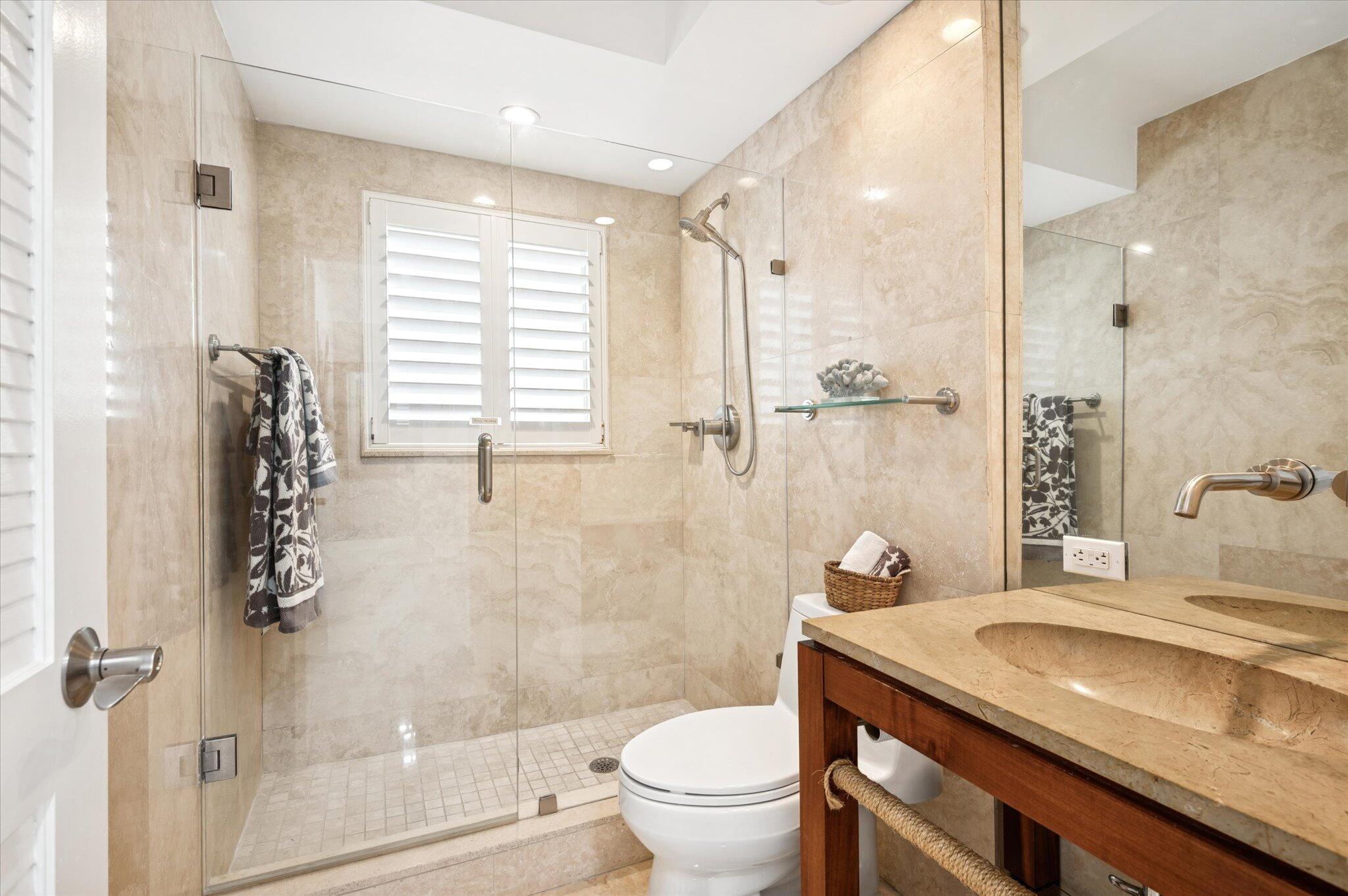 215 N Birch Road A2 Property Photo 12