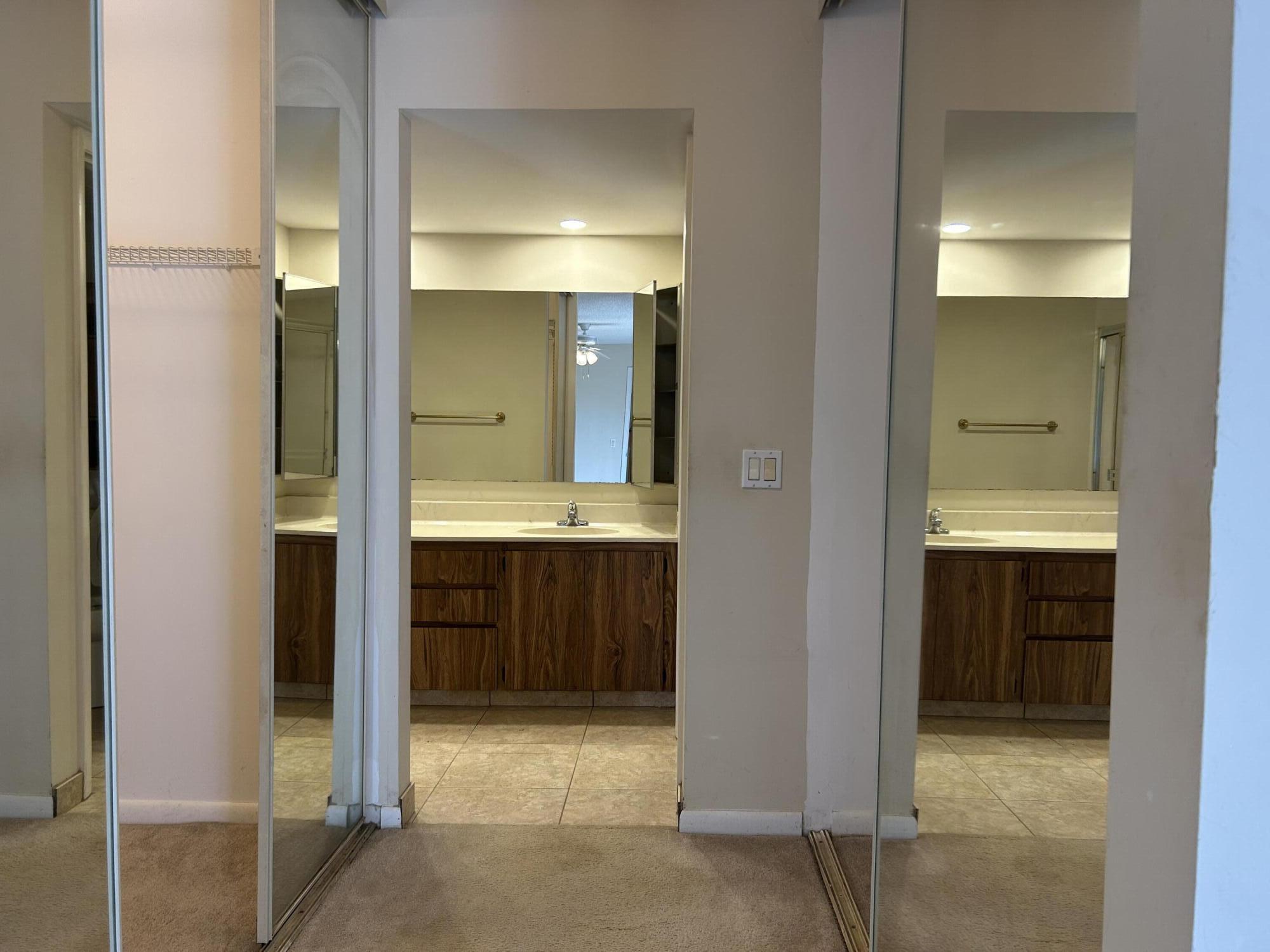 1014 10th Lane Property Photo 15