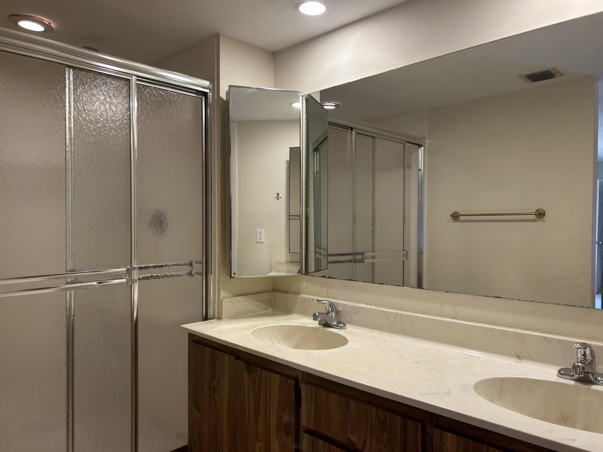 1014 10th Lane Property Photo 18