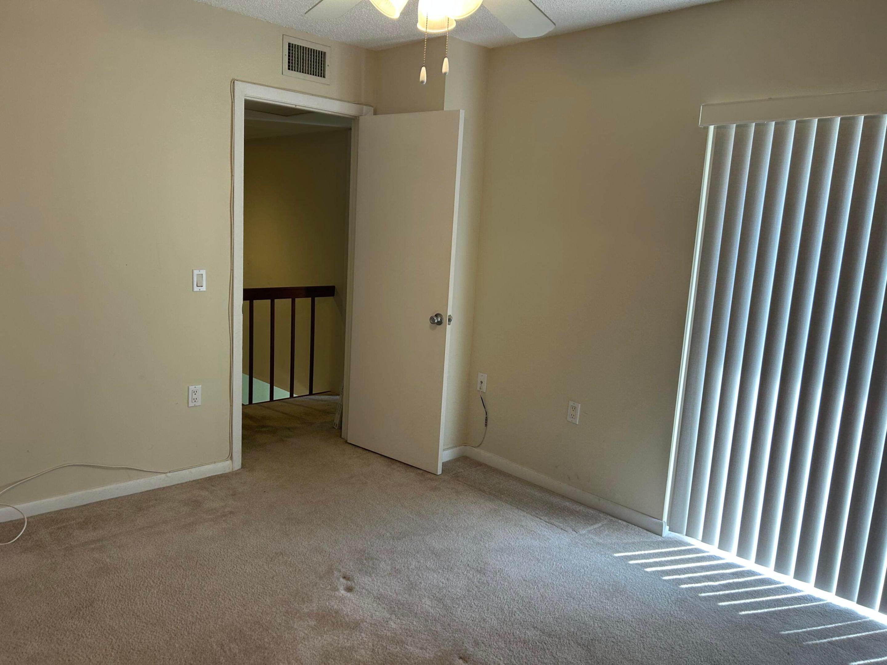 1014 10th Lane Property Photo 22