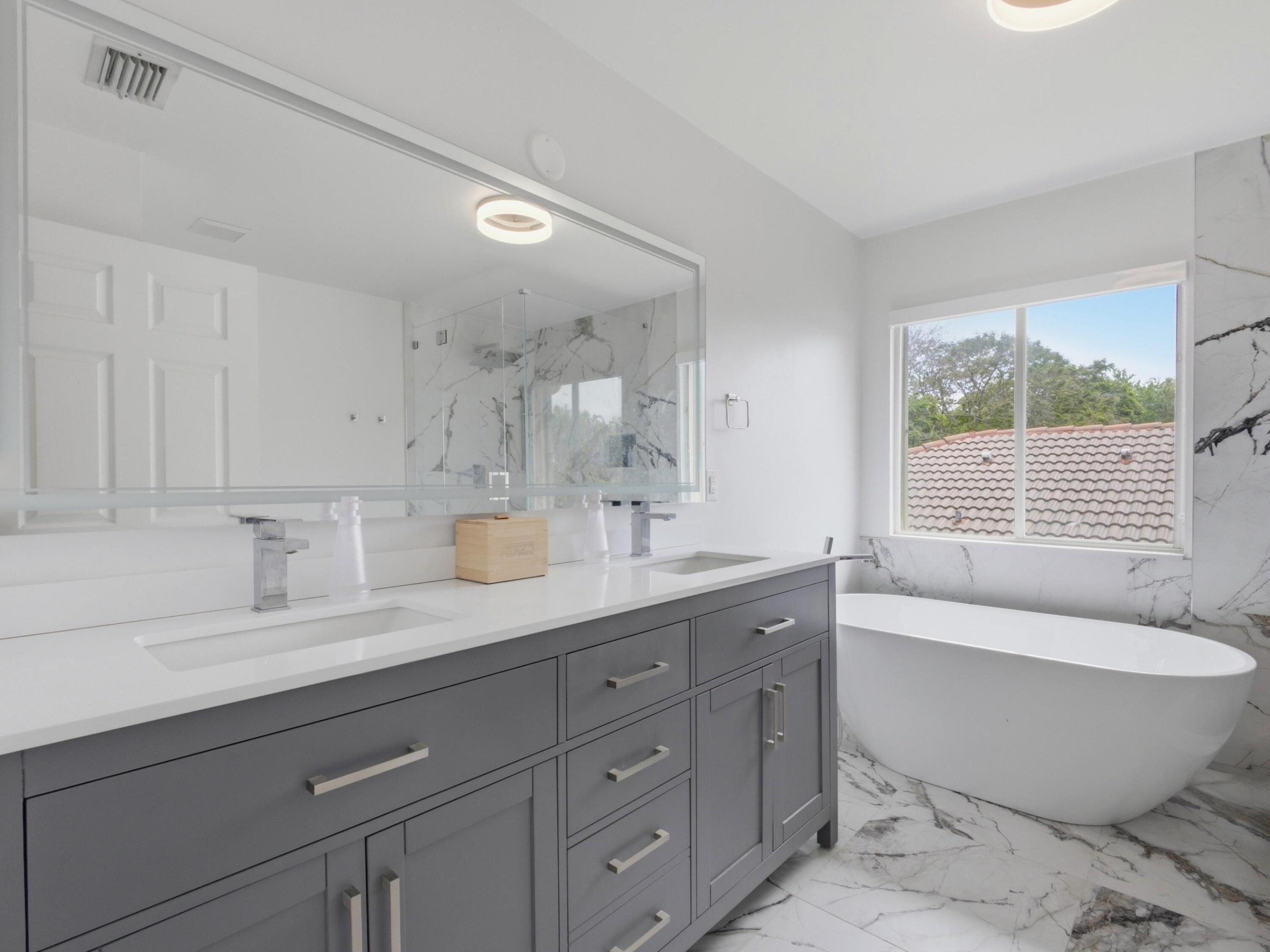 3767 Pebblebrook Manor Property Photo 17