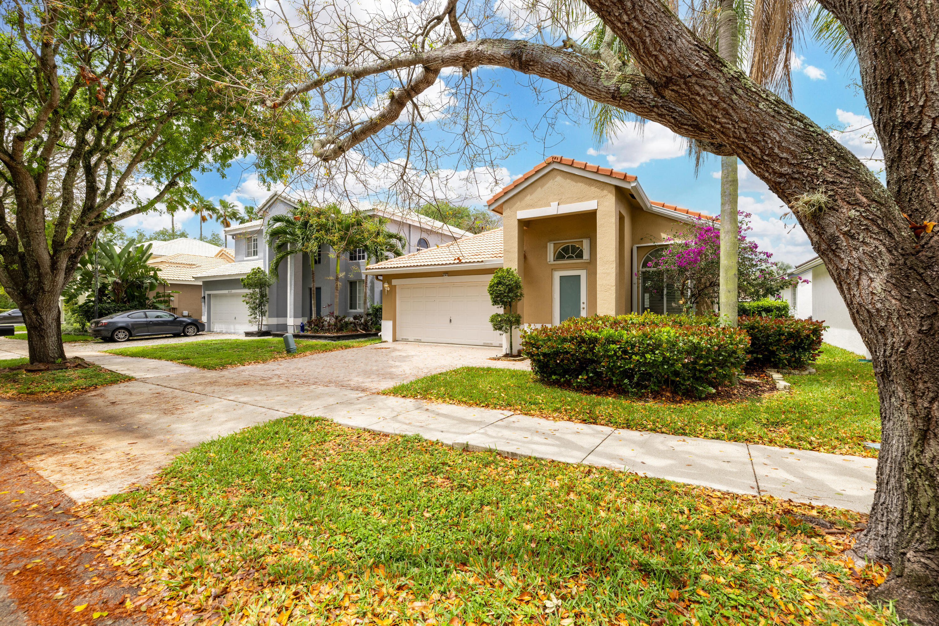 6513 Sandpiper Drive Property Photo 1
