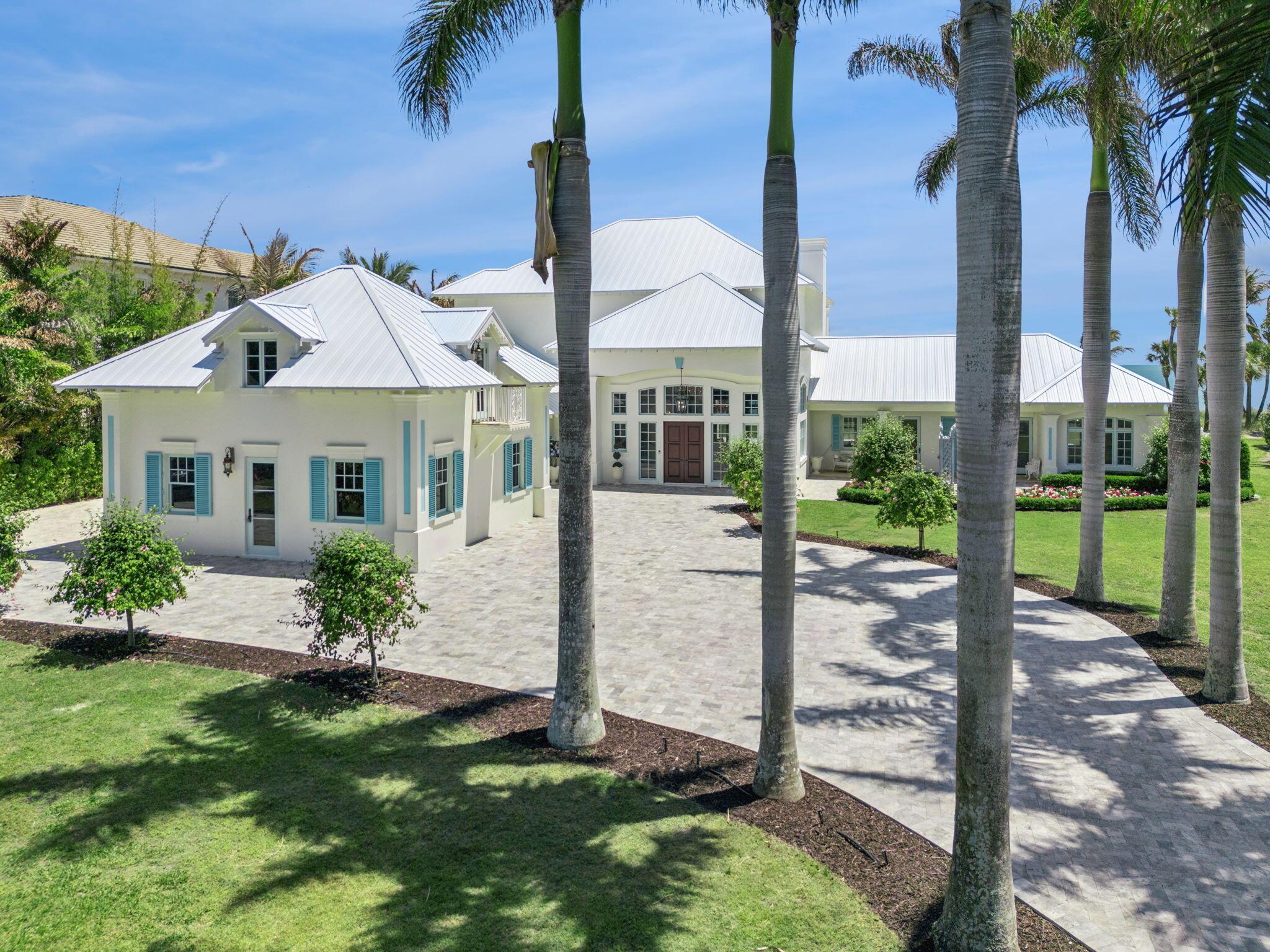 716 Reef Road