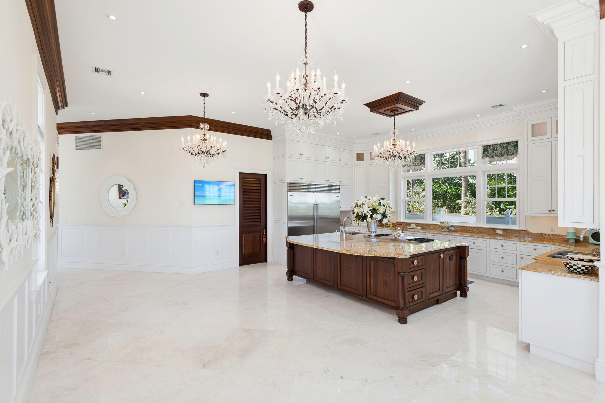 716 Reef Road Property Photo 18