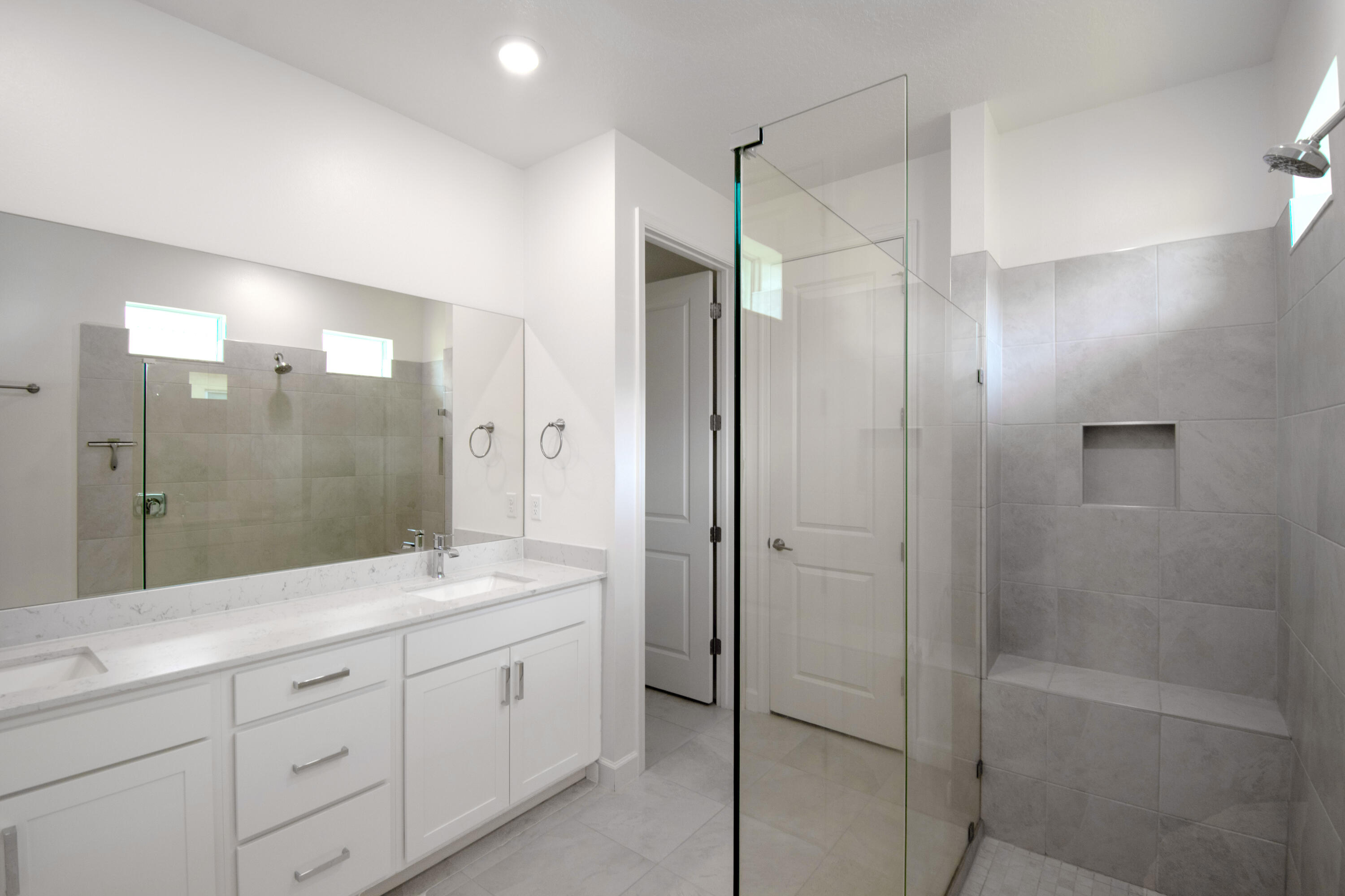 560 Veridian Circle Nw Property Photo 31